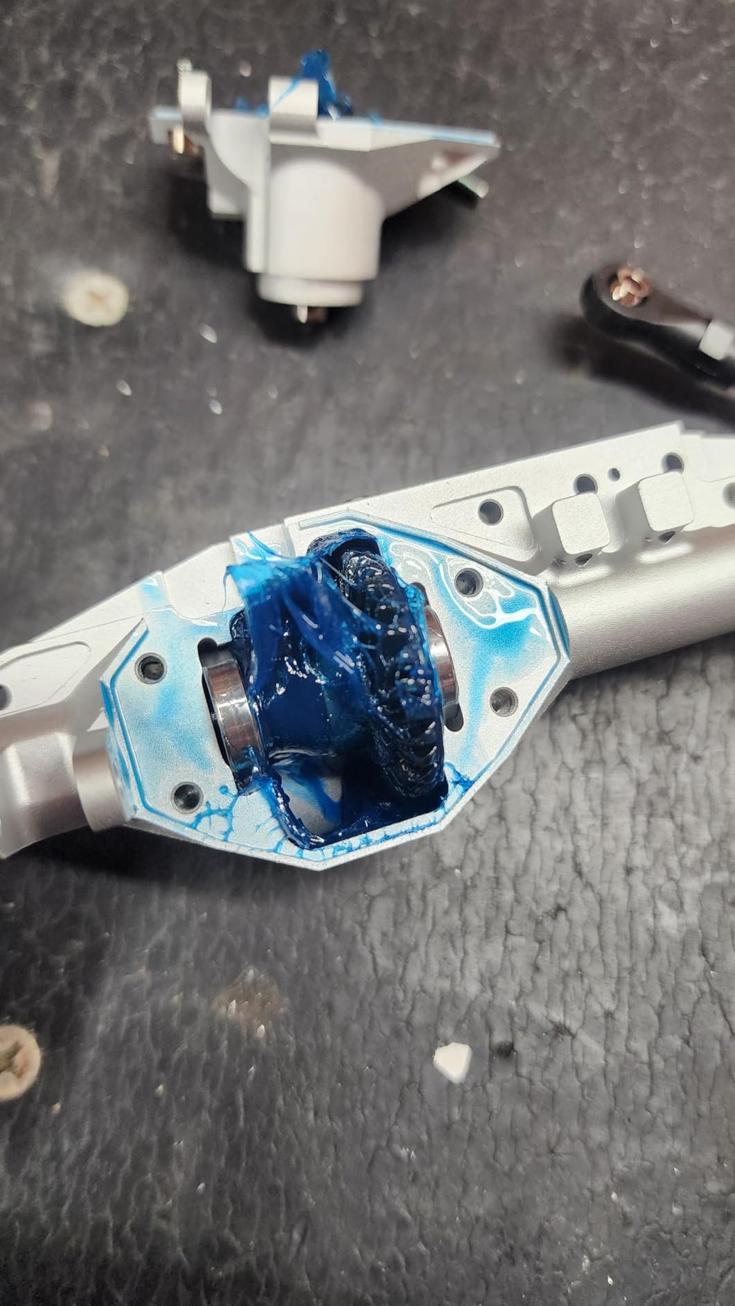 MEUS RACING Capra 1.9 Portal Axles Kit with Isokinetic 3-Section CVDs and Ackerman Steering Structure for Axial Capra 1.9 4X4 and DIY SCX10 SCX10 II Upgrades Parts (Standard-Silver) customer photo 2