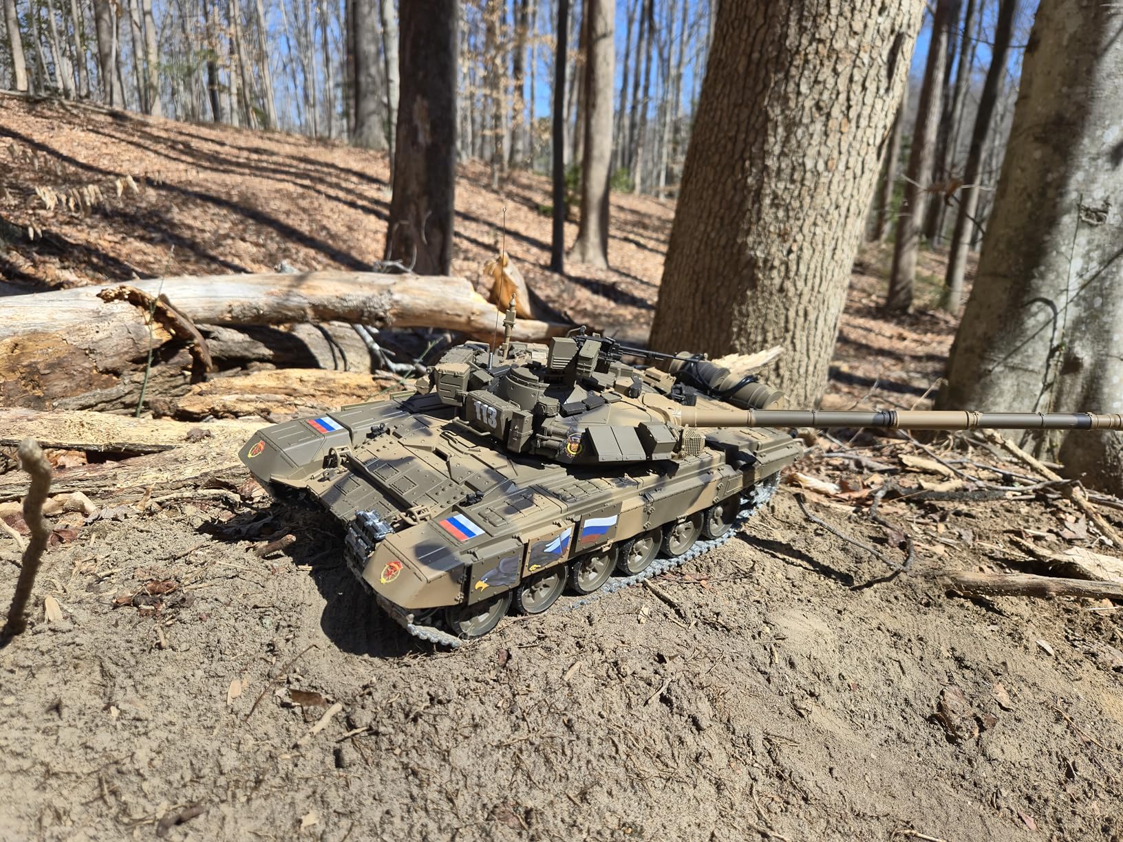 Supdex 1/16 RC Tank, Heng Long Russian T90 Army Toy with Smoke, Sound and Lights, 2.4G Remote Control Tank That Shoots with Upgraded Metal Tracks, Idler and Sprocket Wheel, Steel Gearbox, Batteries*2 customer photo 1