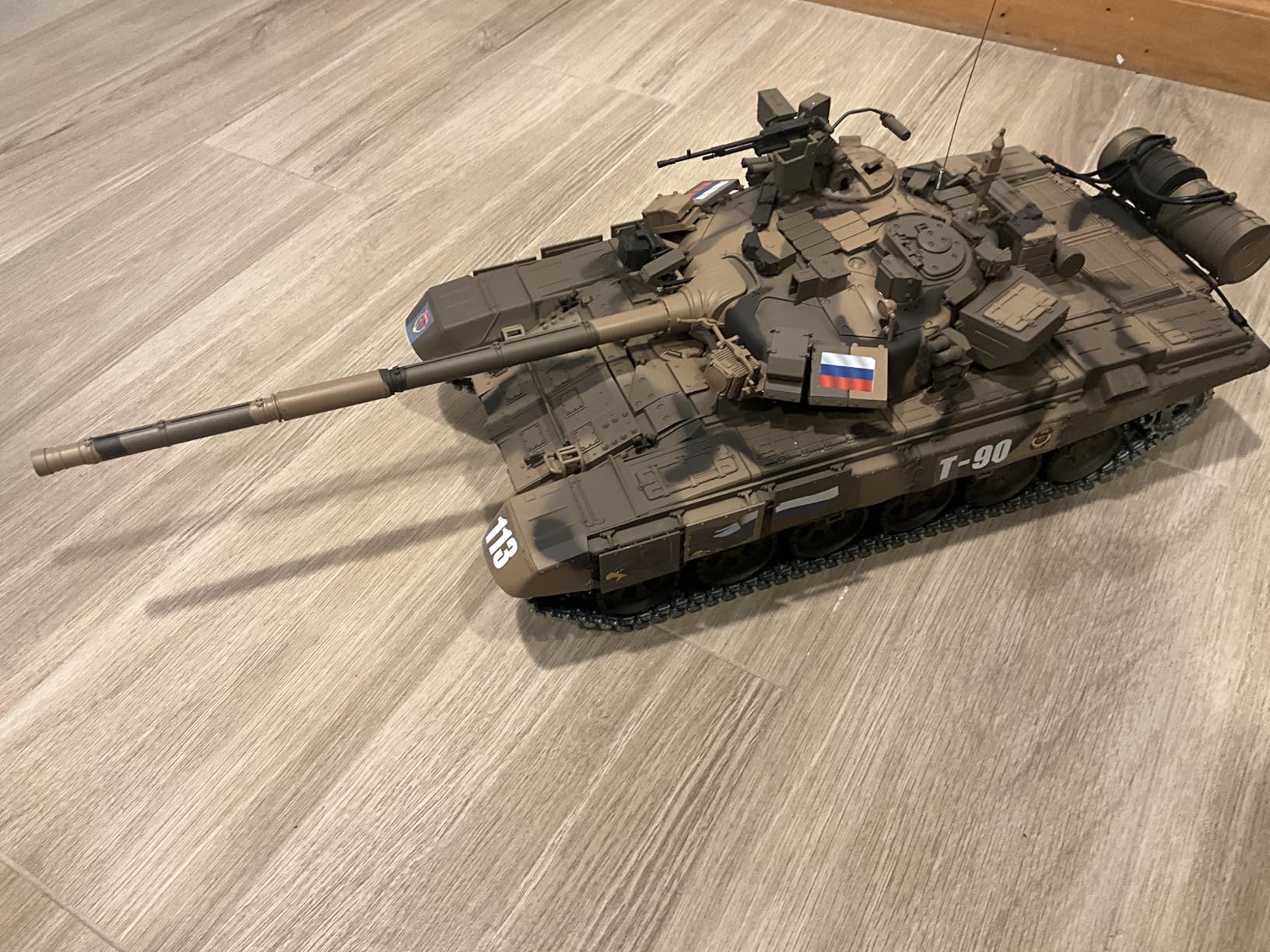 Supdex 1/16 RC Tank, Heng Long Russian T90 Army Toy with Smoke, Sound and Lights, 2.4G Remote Control Tank That Shoots with Upgraded Metal Tracks, Idler and Sprocket Wheel, Steel Gearbox, Batteries*2 customer photo 2