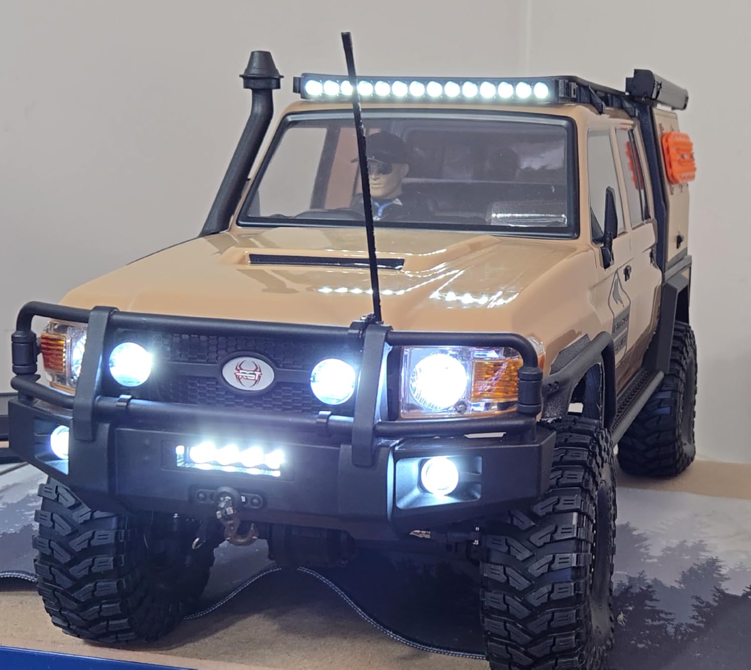 MEUS RACING RC Car LED Lights Roof Light Bar Kit - 1/10 1/8 Scale RC Crawler Upgrades for Axial SCX10, Wraith, Traxxas TRX4, TRX6, Redcat Gen8 (95mm, 9 Beads) customer photo 2