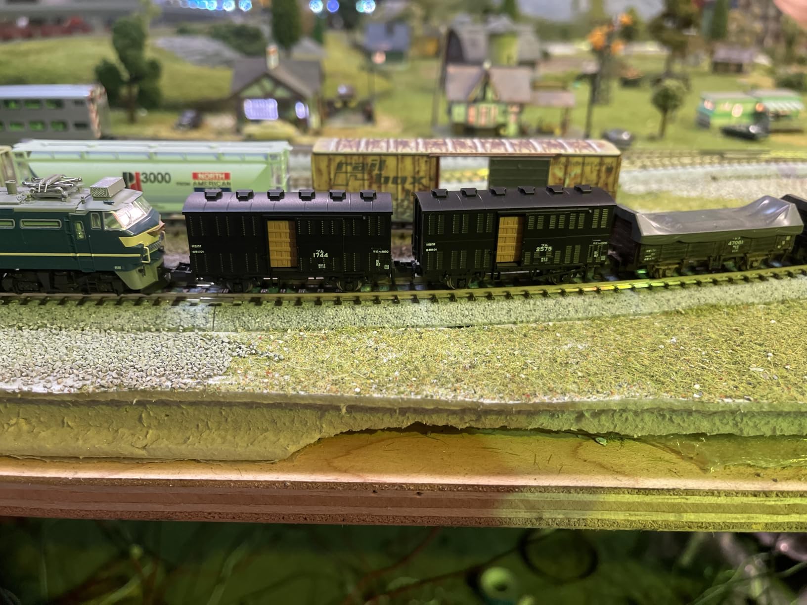 KATO 8057 N Gauge Zum 1000 Cargo Included (2 Cars) Railway Model Freight Car customer photo 1