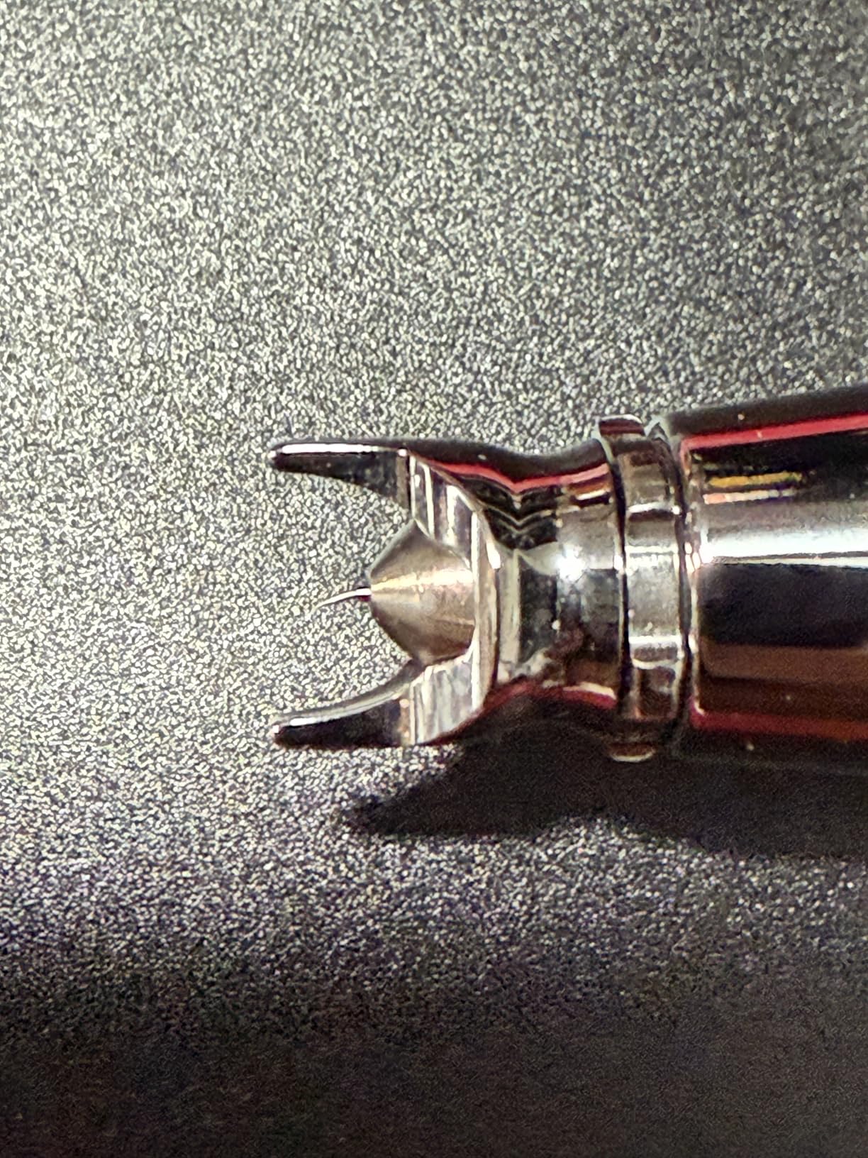 Harder & Steenbeck Airbrush - Infinity 2024 Crplus 2in1 - German-Engineered Dual Action Painting Set with Gravity Feed - 0.25mm & 0.44mm Titanium Self-Centering Nozzle - 2ml & 5ml Paint Cups - 122233 customer photo 2