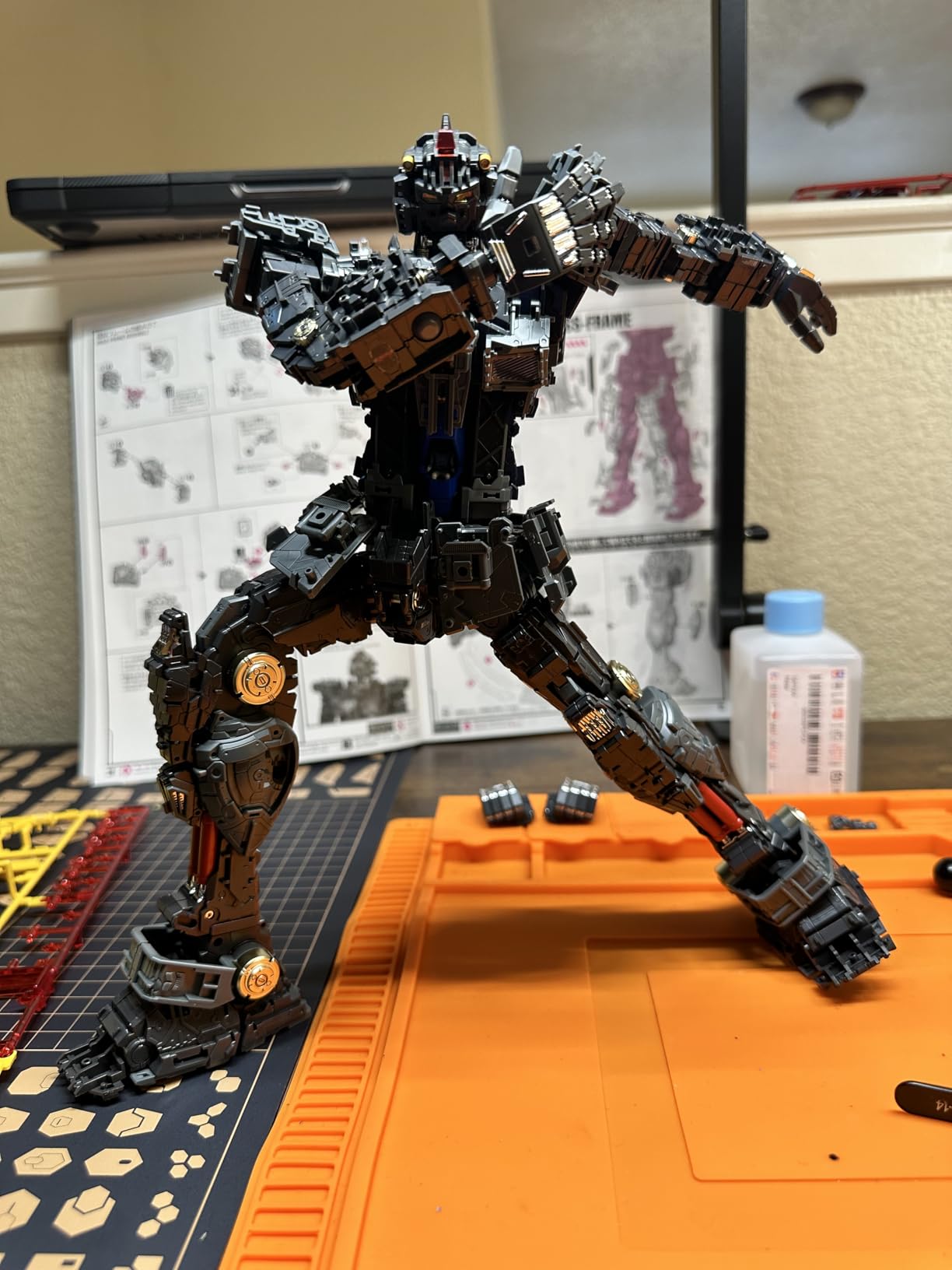 Entertainment Perfect Grade 1/60 Scale Unleashed RX-78-2 Gundam Model kit customer photo 2