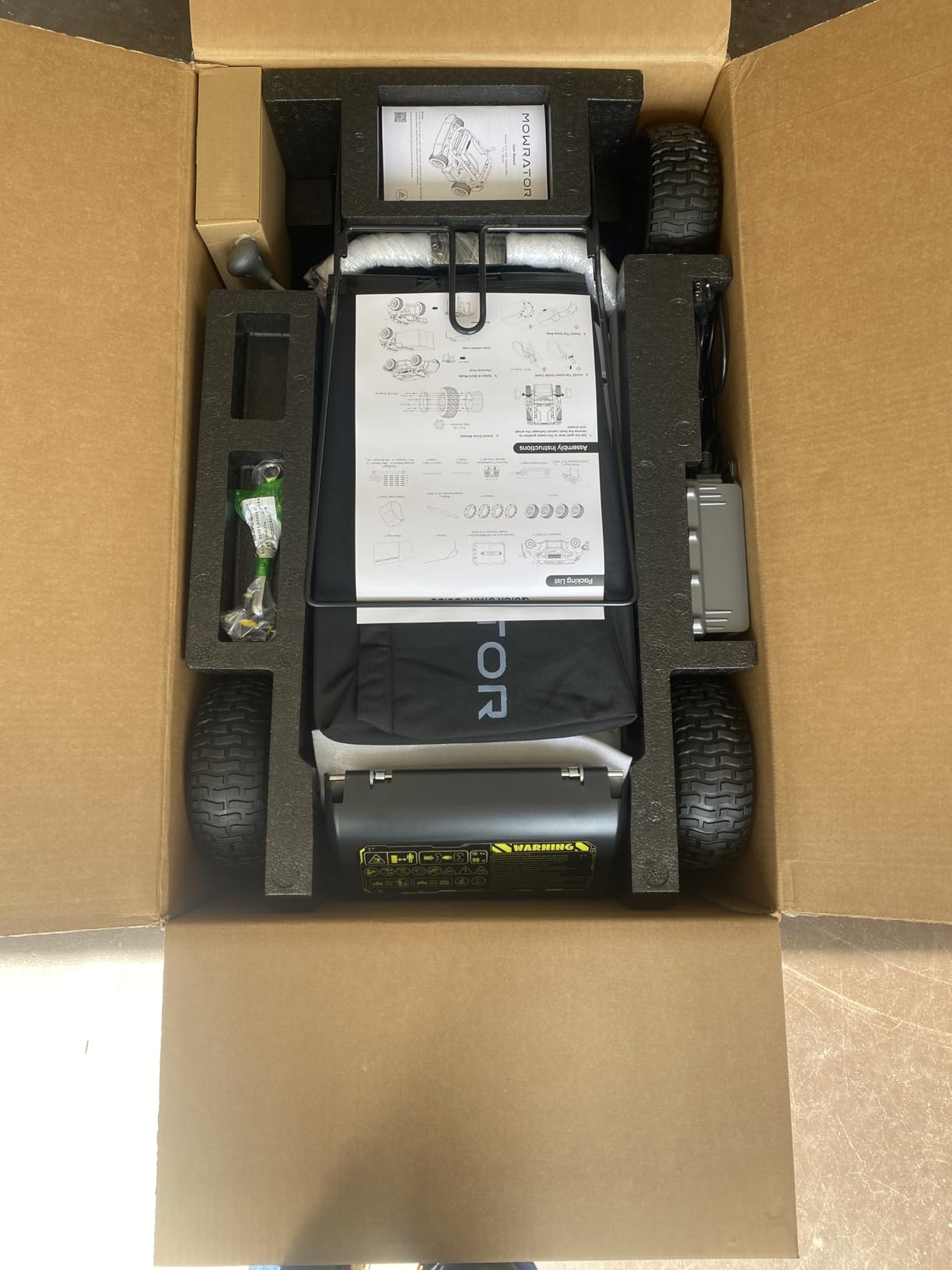 Mowrator S1 4WD 12Ah Remote Control Lawn Mower, All-Season Yard Care, 75% (37°) Slope Climbing, with Leaf Shredding Vacuum, 21