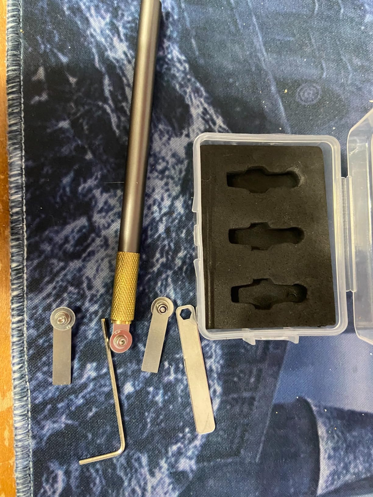 9-Wheel Model Rivet Maker Tool Set - Precision Scribing Kit with Alloy Handle & 3 Multi-Size Wheel Groups - Universal Detail Embossing for Mecha, Aircraft & Tank Scale Modeling(Set S123) customer photo 1