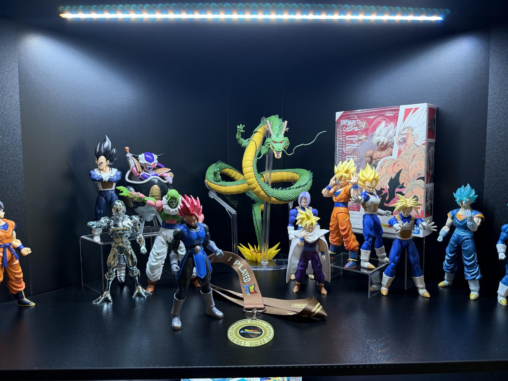 BROTTAR Corner Display Cabinet with Glass Doors, 65