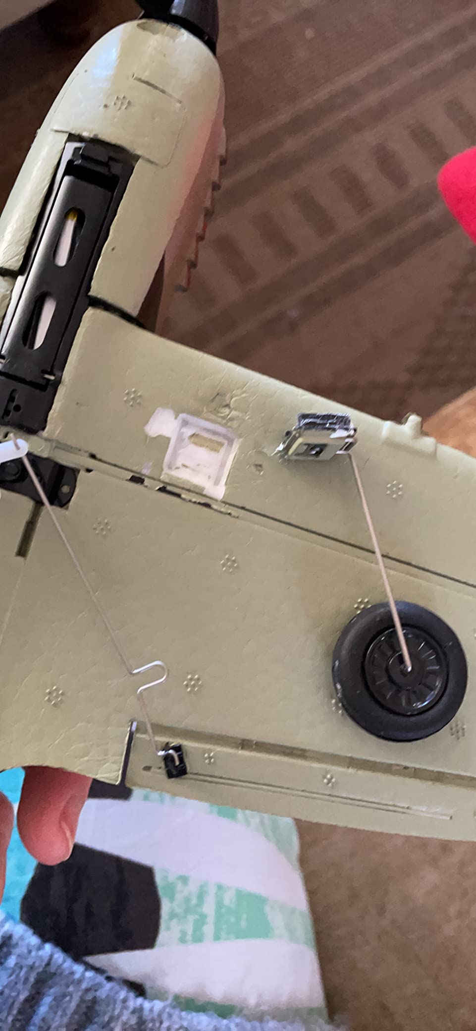 volantexrc 4CH RC Plane 2.4GHz Jet F-16 Fighting Falcon RC Airplane Fighter Ready to Fly with Xpilot Stabilizer System, One Key Aerobatic Perfect for Adults (Gray) customer photo 2