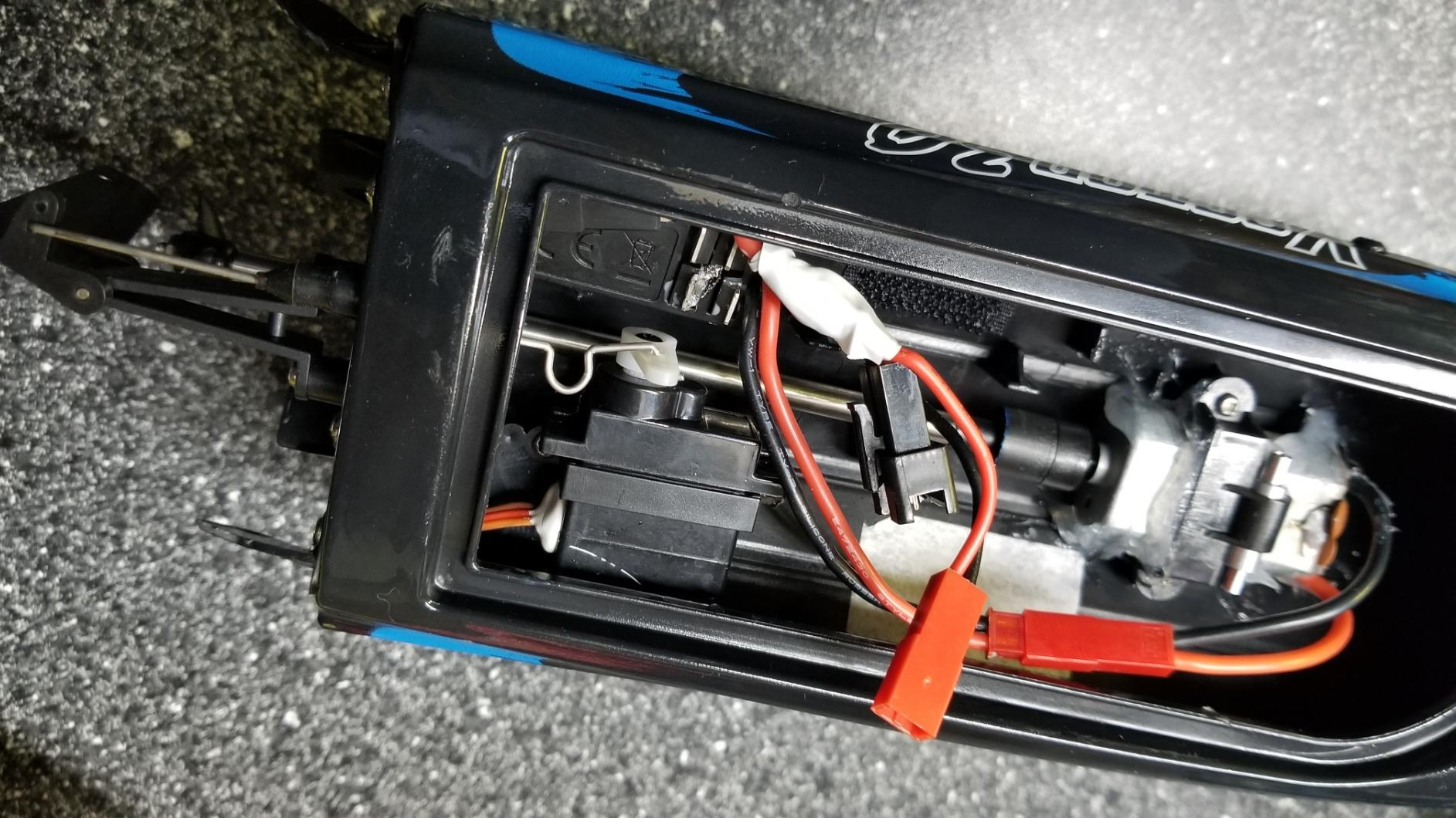 VOLANTEXRC RC Boat 20MPH Fast RC Boats for Adults 2.4Ghz Remote Control Boat for Pools and Lake with 2 Rechargeable Batteries Toys Gifts (Yellow) customer photo 2