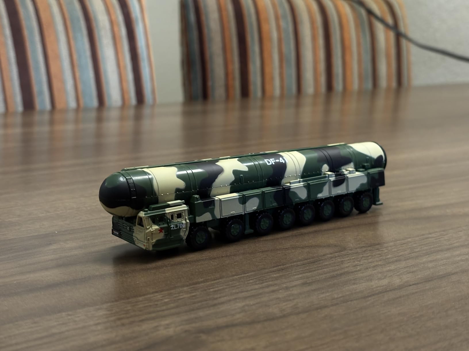 NUOTIE 1/144 DF-41 Missile Launcher Car Model Alloy Die-cast Metal Army Military Fighting Vehicle Model Military Enthusiasts Collection or Gift (627205) customer photo 2