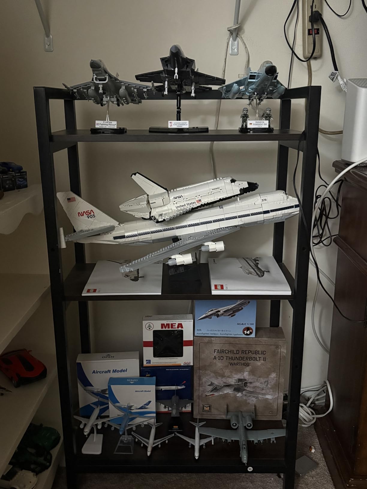 LEGO Icons Shuttle Carrier Aircraft Building Set for Adults - Spaceship & Airplane Model Kit for Adults, Ages 18+ - Air & Space Decor - Gift Idea for Men & Women - 10360 customer photo 2