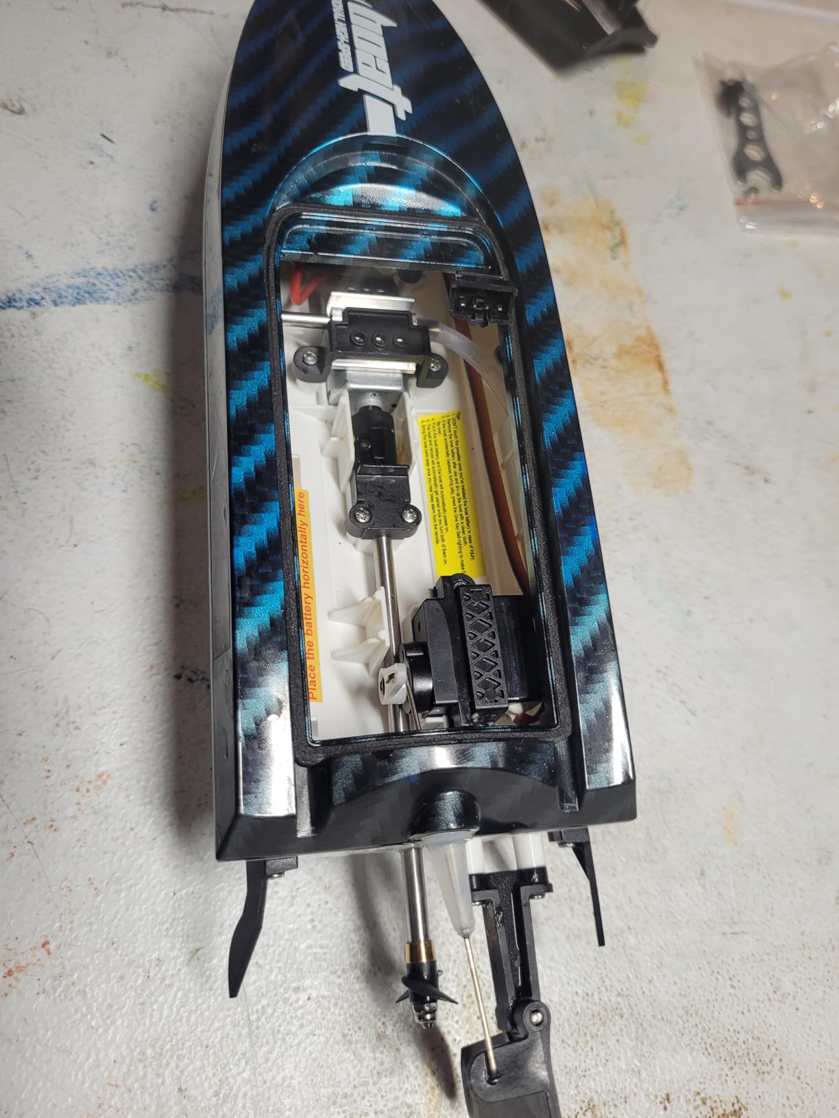 30KMH RC Remote Control Boat with 7 LED Light Modes Waterproof Electric Fast Speed Boat for Adults Kids 8-12 Lake Pool Water Play,Self-righting,Demo,Water Cooling,20Mins,Low Battery Alert,2.4Ghz,Blue customer photo 1