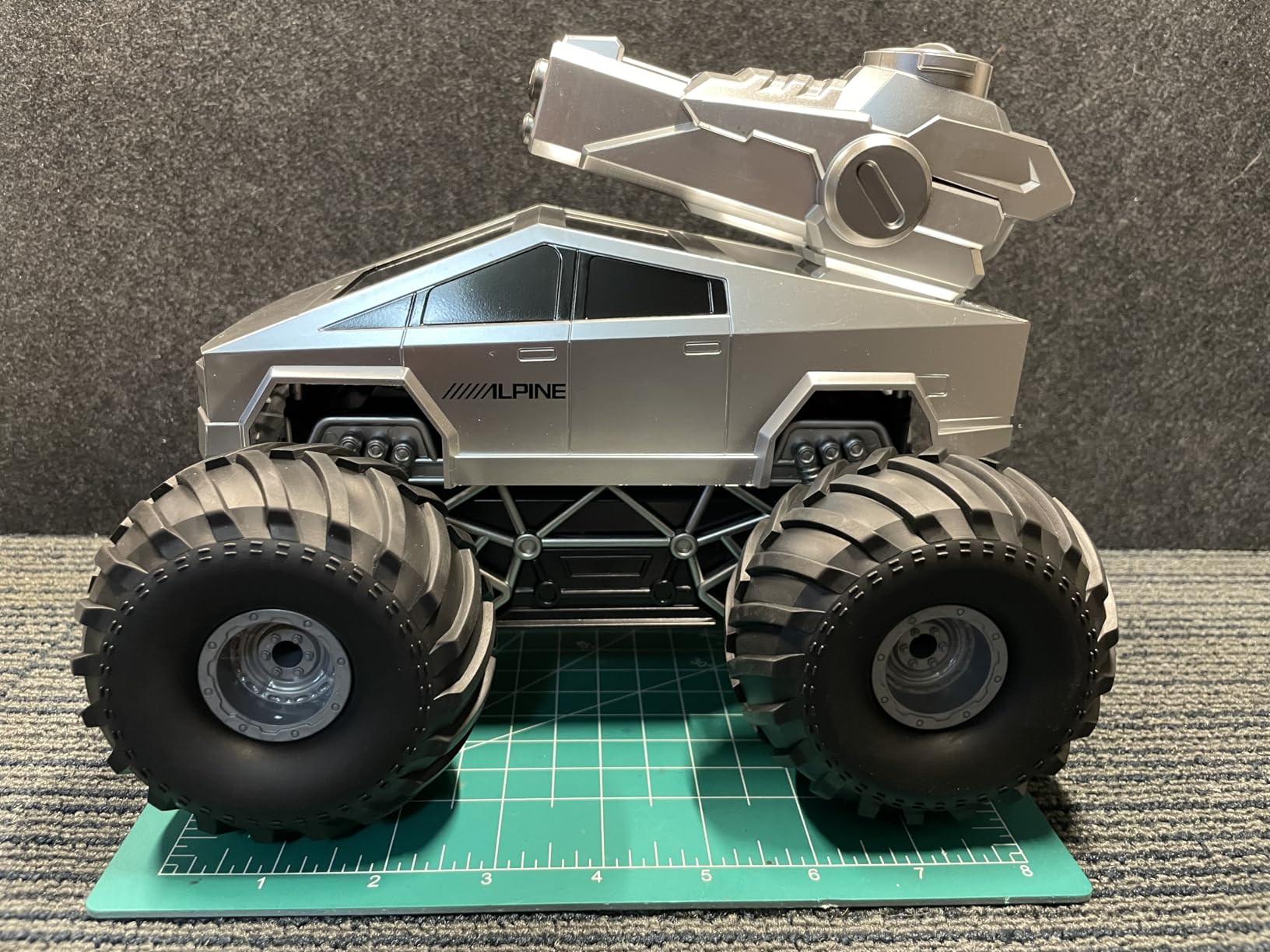 Amphibious Remote Control Car with Water Squirt, Waterproof Remote Control Truck, 1:16 RC Monster Truck, 4WD All-Terrain Off-Road Pickup RC Trucks Gift for Kids Boys customer photo 1