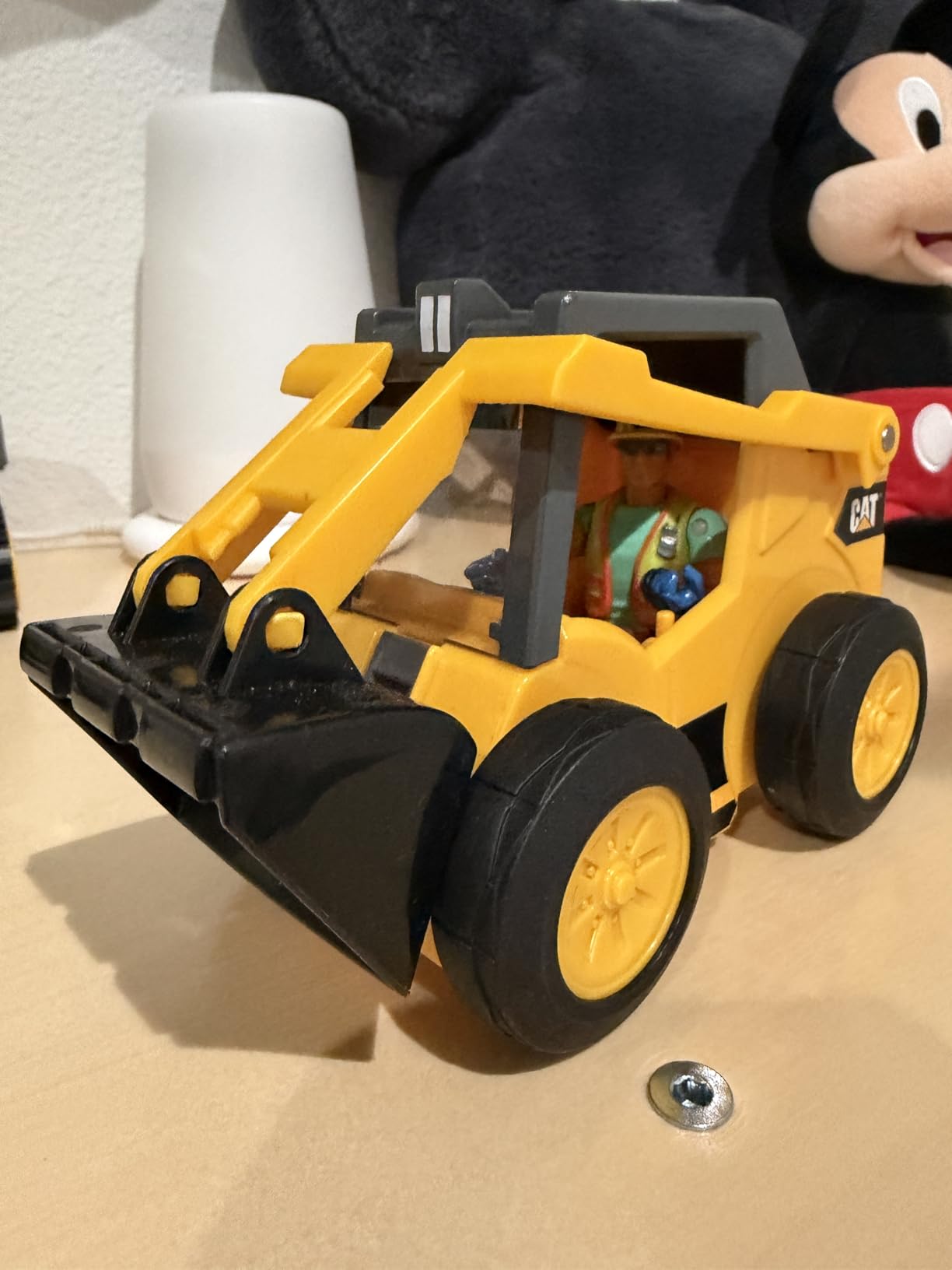 Cat Construction Workforce Jumbo Tower Crane Set, 50-Inch RC Crane Toy with 360-Degree Rotation, Hook and Wrecking Ball, Light, Skid Steer and 4