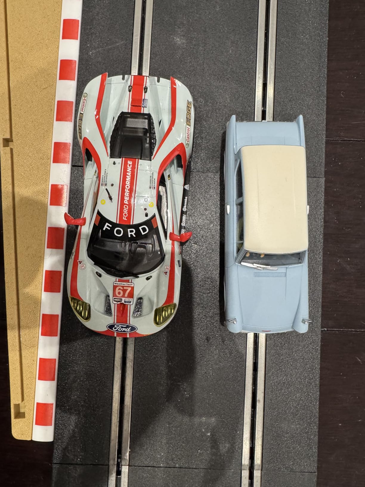 C4541 Back to The Future 2 - Flying Time Machine Slot Car customer photo 4