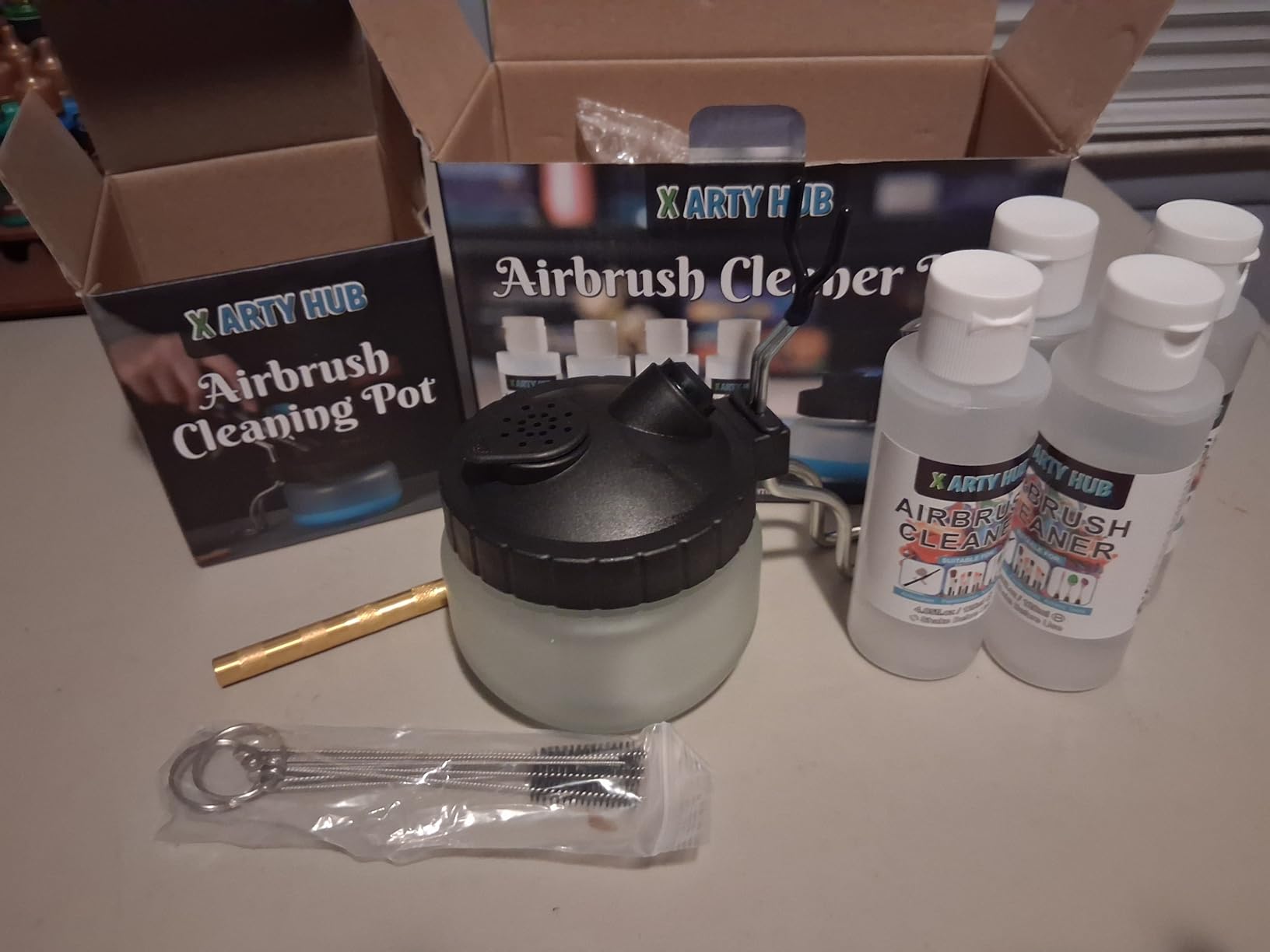 X ARTY HUB Airbrush Cleaning Kit - 4 * 4.05 fl oz / 120 ml Airbrush Cleaner with Glass Cleaning Pot, Easily Handle Water-Based and Acrylic Paints, for Airbrushes & Other Artistic Tools customer photo 1
