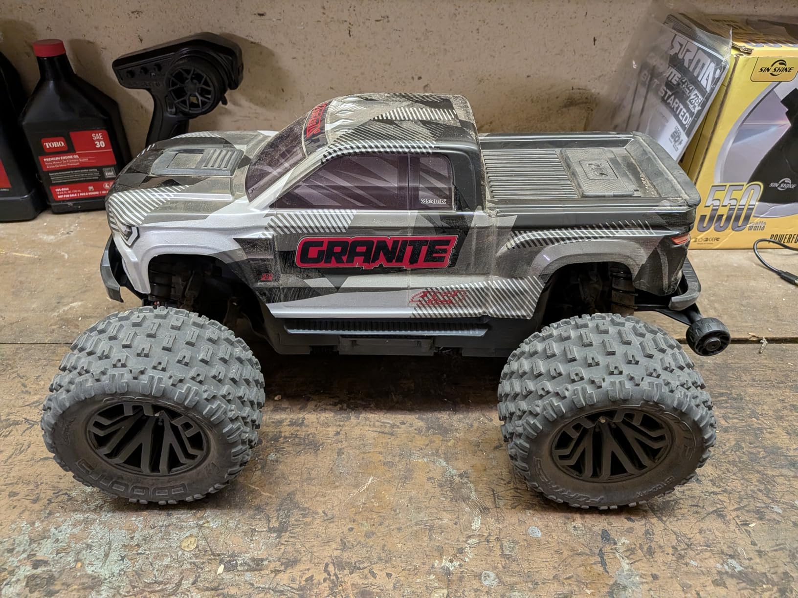 ARRMA RC Truck 1/10 Granite 4x4 V3 BLX Brushless Monster Truck RTR (Battery and Charger Not Included) with Spektrum DSC, Gun Metal, ARA4302V4T3 customer photo 1