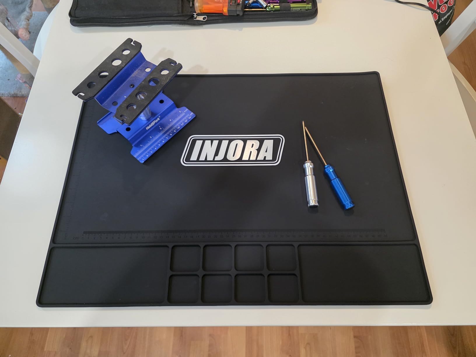 INJORA RC Silicone Pit Mat Repair Work Mat Soldering Mat for RC Car Upgrade (600x450mm) customer photo 1
