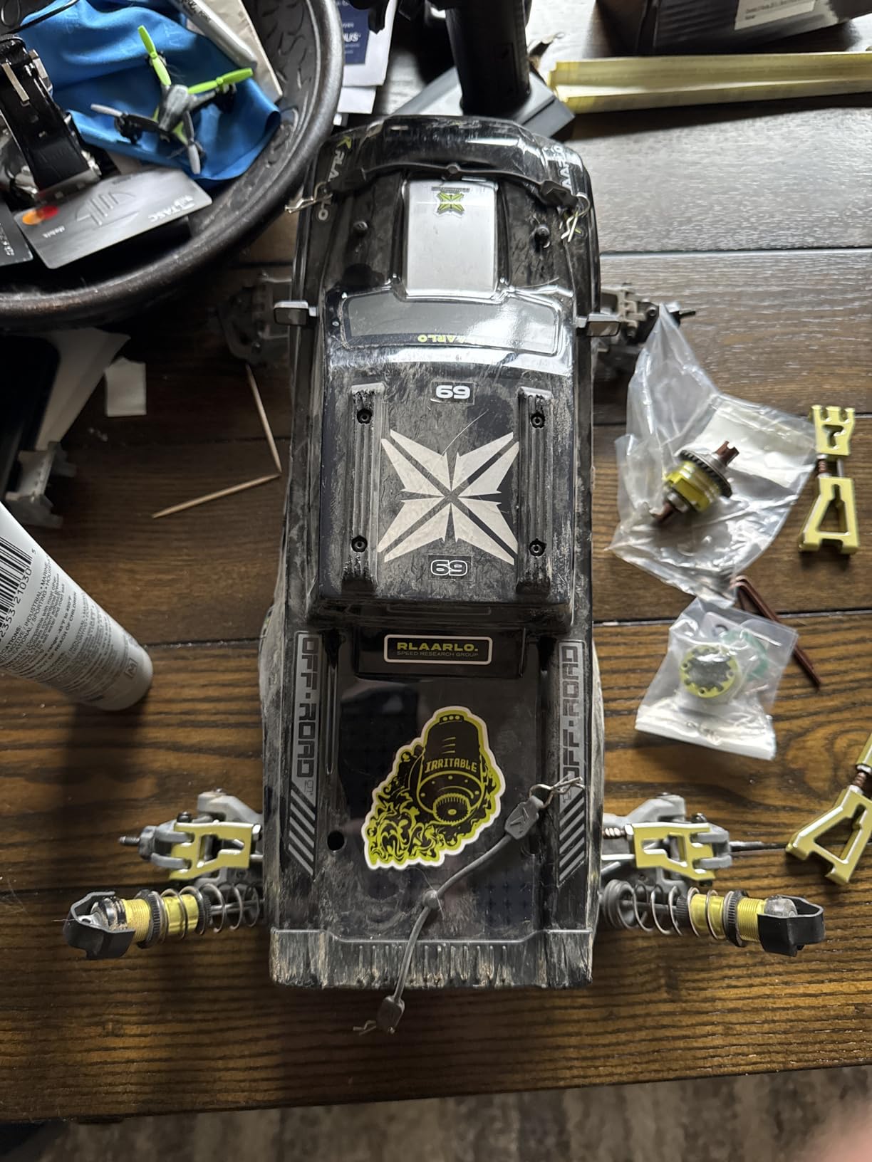 RIAARIO 1/10 Brushless RC Cars, Monster Truck, 50+ MPH, 4WD, Waterproof, Carbon Fiber, Black, Ages 8+ customer photo 1