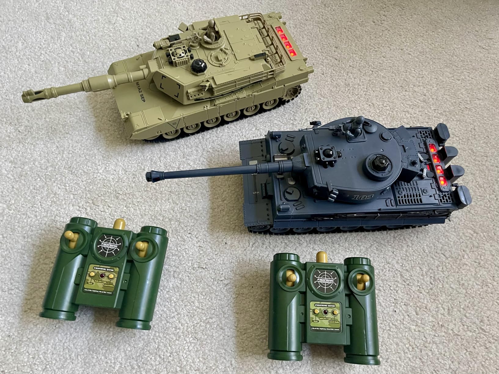 RC Tank, 1/28 Scale Remote Control Battle Tank Set with Sounds/Lights/Battle Game/Life Indicator, 2.4G 9 Channels Radio Control Car Infrared Shoot, WW2 Military Vehicle Model Toys for Boys Kids Adults customer photo 2