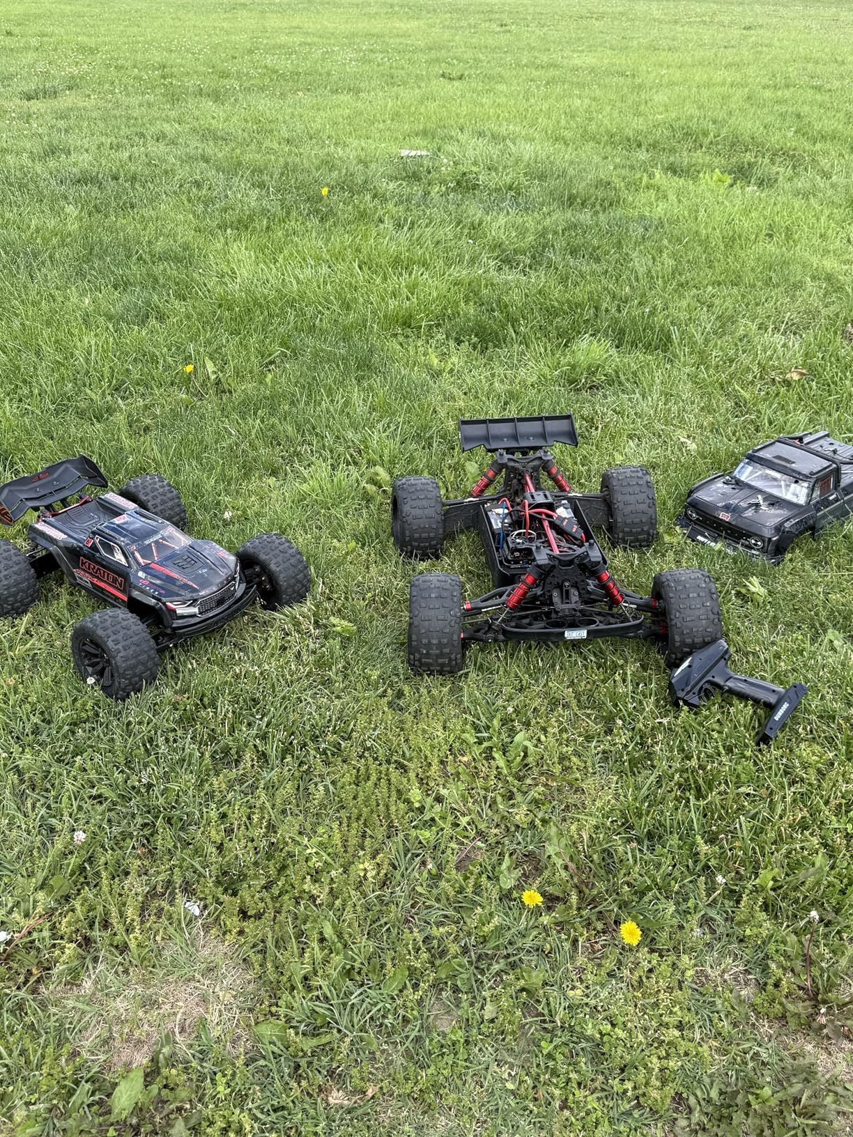 ARRMA 1:8 Kraton 6S EXB Ready to Run, Clipless Body, Basher Monster Truck RC Remote Controlled, Powerful and Stable with Brushless Motor, Battery and Charger Not Included, Black, ARA8708V6T1 customer photo 2