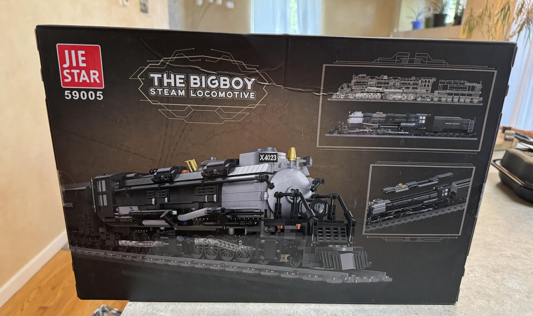 Big Boy Steam Train Building Block Toy, Locomotive Articulated Train Display Model Set with Train Tracks (1608 Pieces) customer photo 2