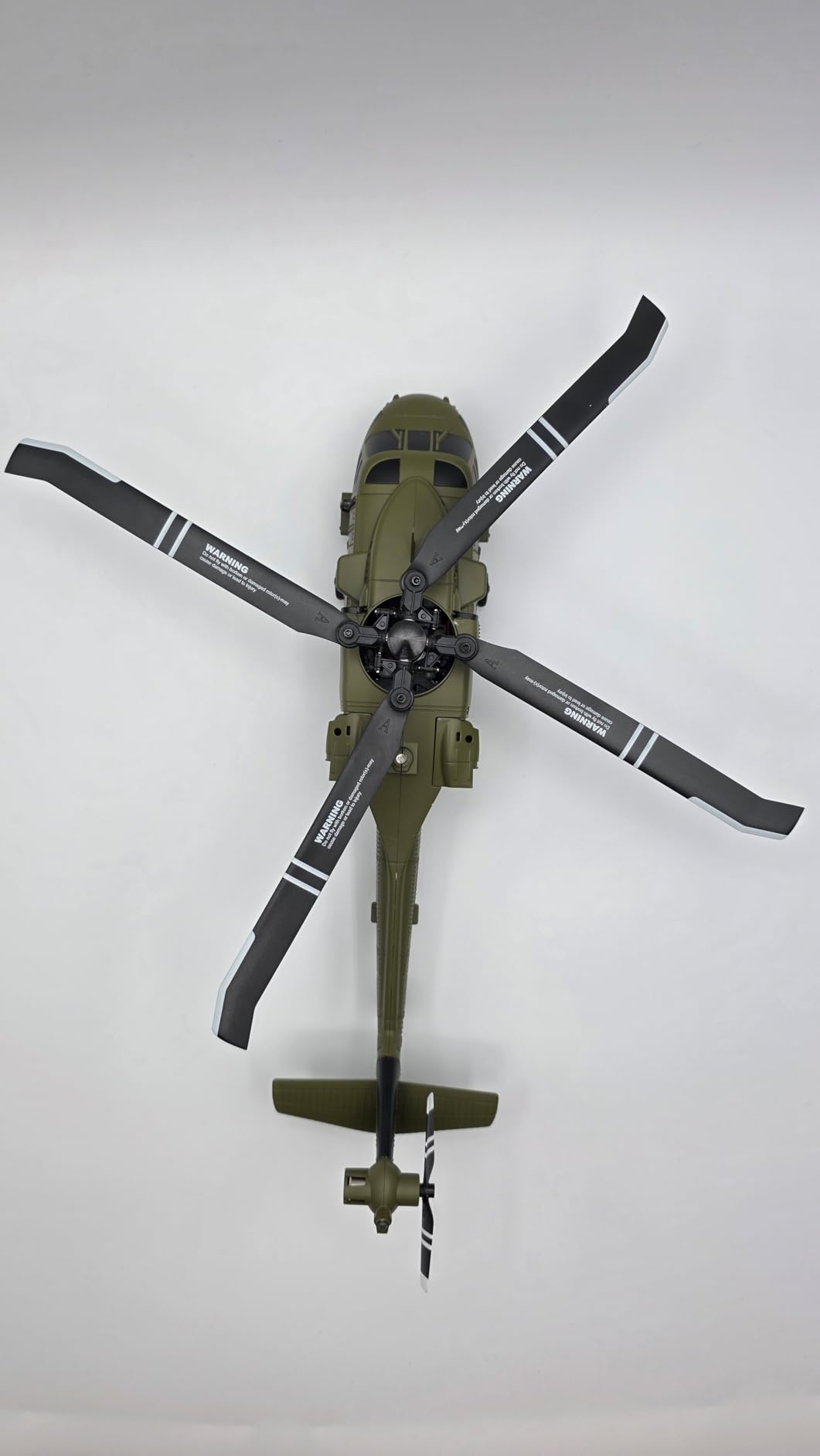 FunXylophy WL K170 RC Helicopter, 2.4G 4CH Flybarless 6-Axis Gyroscope Altitude Hovering RC Military Helicopter with Display Stand and Apron Takeoff Landing Pads (RTF Version) customer photo 2