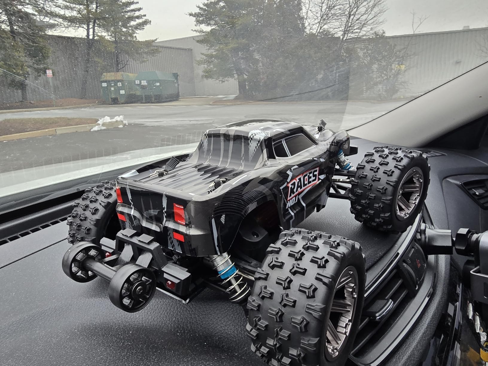 DEERC 1/10 Brushless RC Car for Adults, 60 KMH 4x4 3S Fast RC Trophy Truck with Spare Tire, Waterproof Off-Road Remote Control Monster Truck, All Terrain High Speed RC Car Gift for Boys customer photo 2