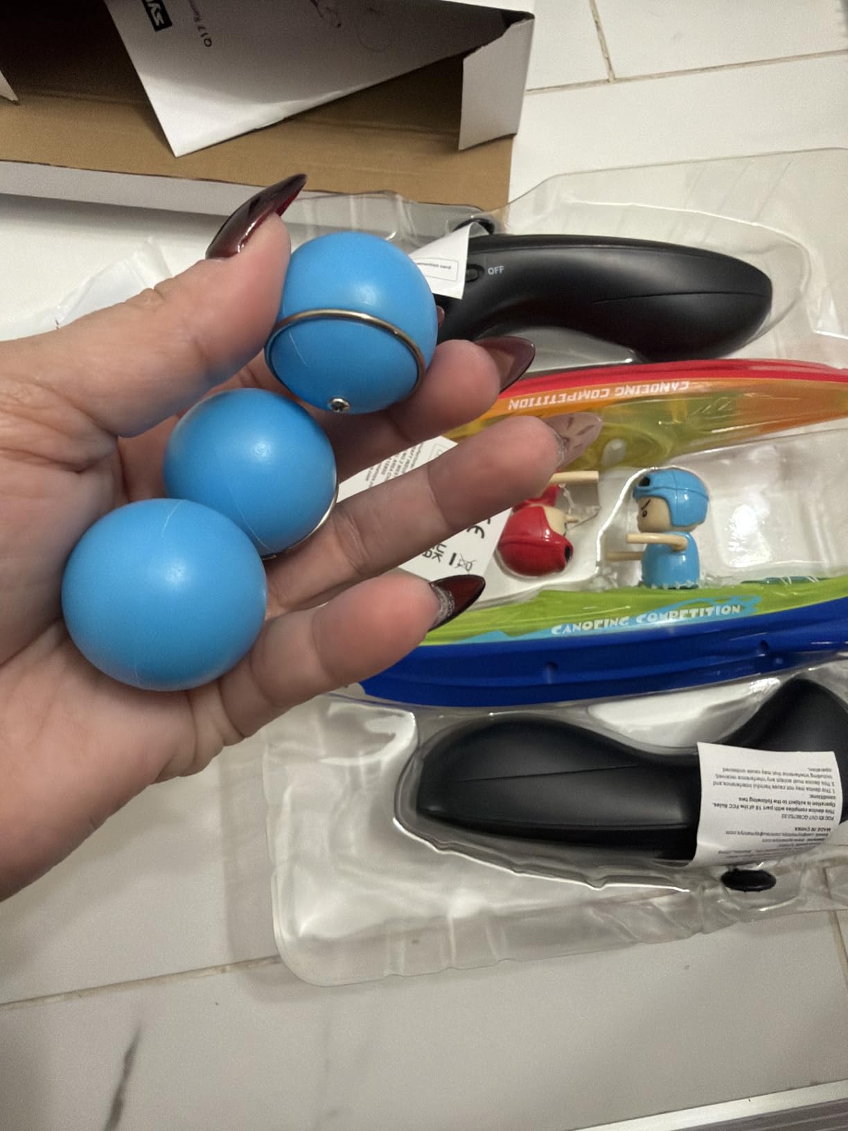 SYMA RC Boats 2 Pack for Kids 6-12, Remote Control Kayaks with Magnetic Dolphin Nose & 3 Balls, Up to 40 Min Playtime, LED Light Up Water Toys for Pool, Water Table & Bathtub customer photo 2