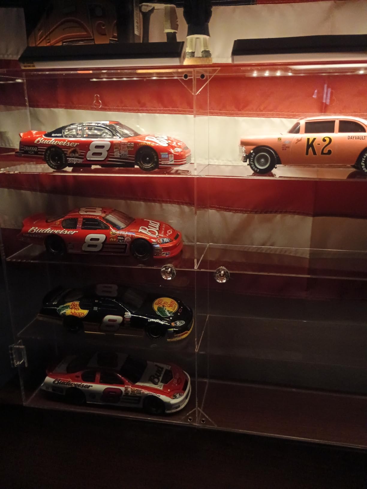 JUESHA Acrylic Display Case for Hot Wheels Storage 1/64 Scale, 6 Levels 24 Slots Toy Cars Showcase Wall Mount or Desktop, Clear Display Organizer for Diecast Matchbox Model Car Tabletop customer photo 1