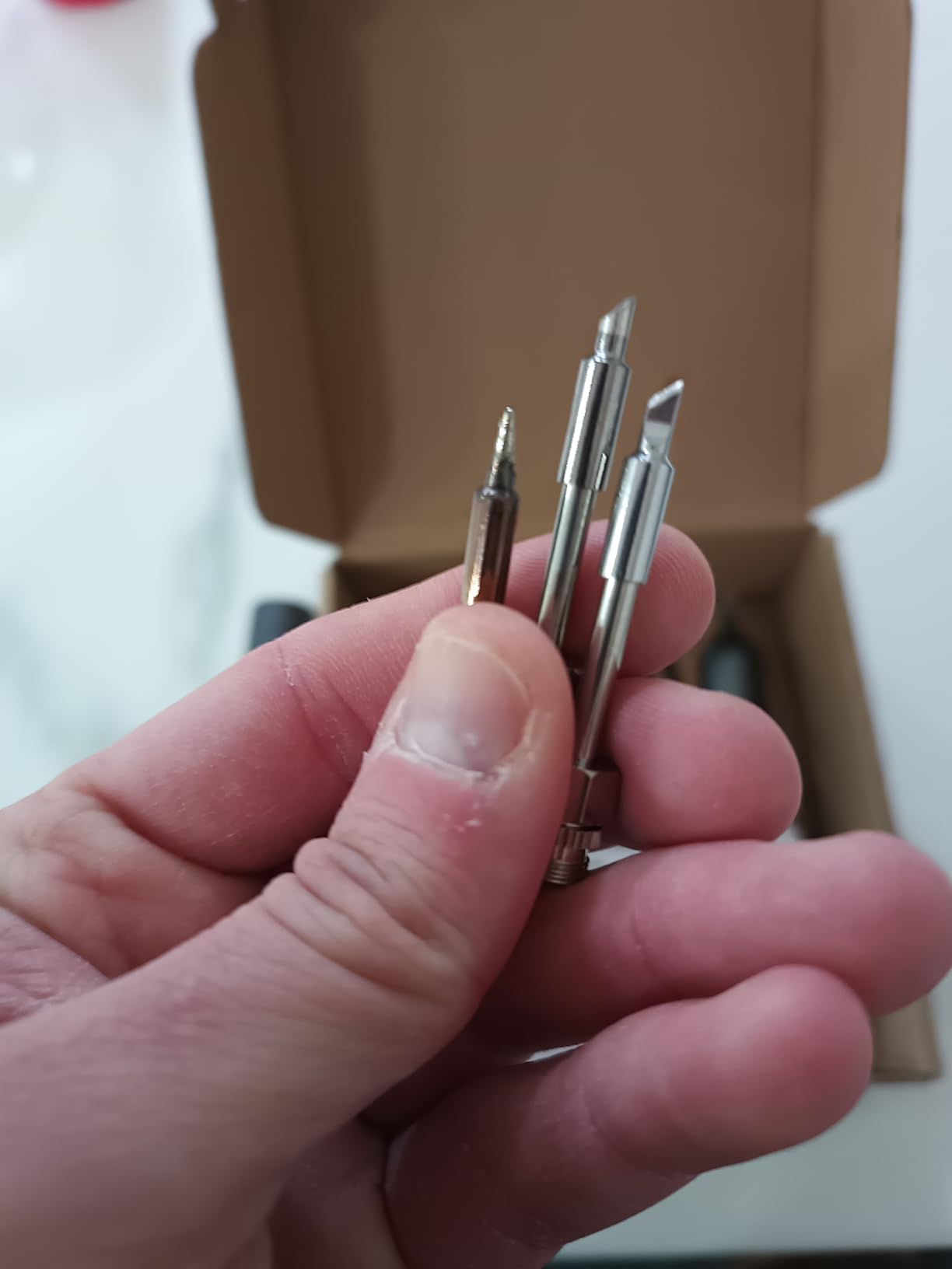 Cordless Soldering Iron Kit, Rechargeable USB-C Soldering Pen with OLED Screen, Portable Battery Powered Solder Iron for Electronics Repair, Includes 3 Tips & Lead-Free Solder Wire customer photo 1