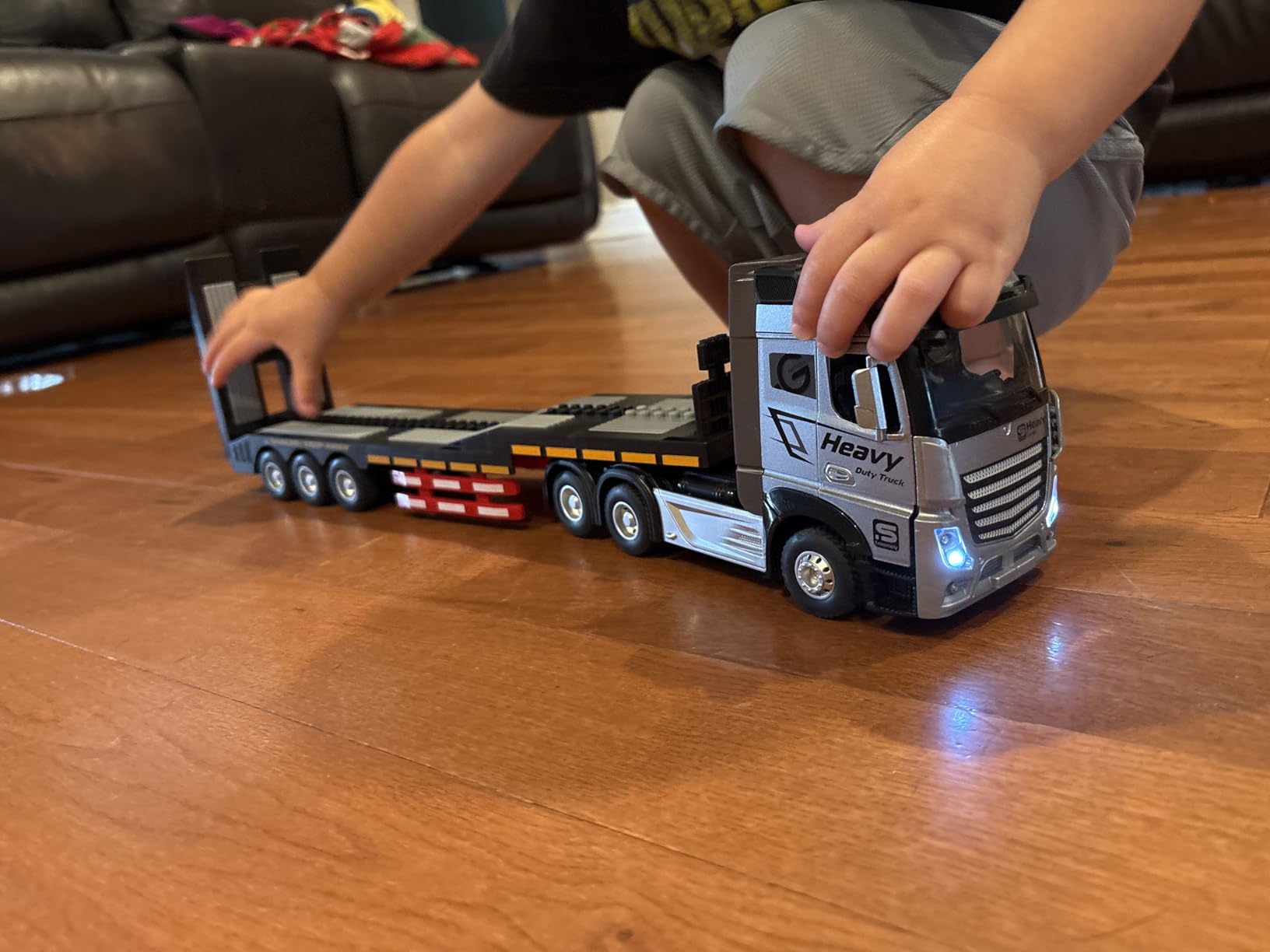 9 Channel RC Semi Truck Metal Cab, 2.4Ghz Remote Control Truck and Trailer with Lights and Sounds, Birthday Gift for Kids Boys 14.6