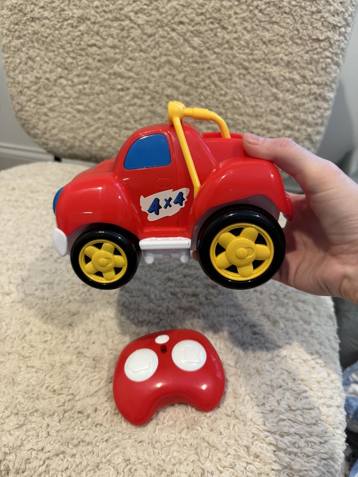 AEROQUEST Remote Control Garbage Truck Toys for Toddlers 1-3 with Lights & Sounds RC Recycling Vehicle for Kids 3-8 Durable Waste Management Trash Truck for Boys & Girls customer photo 1