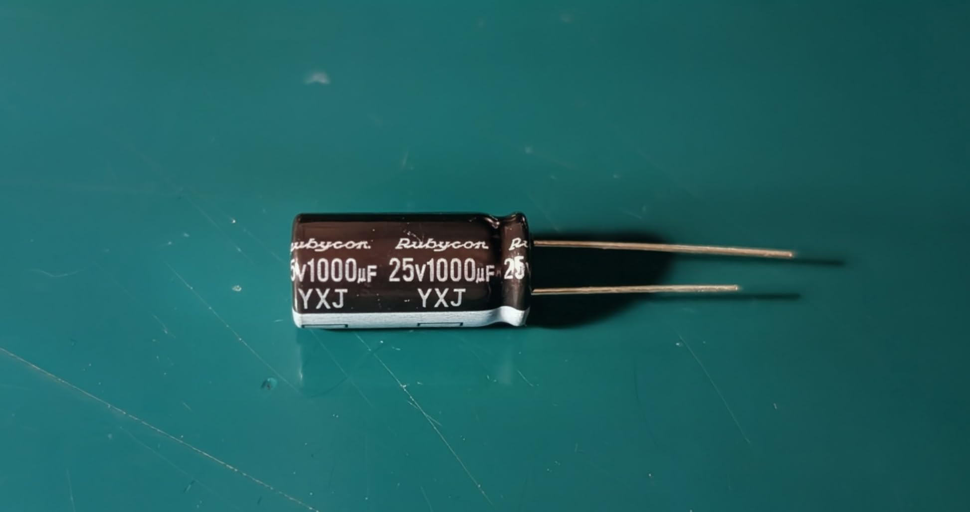 1000uF 25V 10x20mm Rubycon Electrolytic Capacitor Low ESR 0.046Ohm Long Life 36yrs at 55 Degree C mfd mircofarad Micro Farad Radial Lead Aluminum Capacitors (Pack of 10) customer photo 1