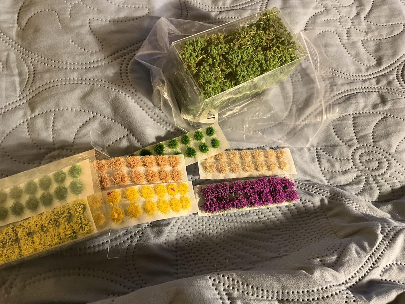 126 Pcs Static Grass Bushy Tufts Lowland Miniature Shrubs Bushes Terrain Model Kit for Train Landscape Railroad Scenery customer photo 2