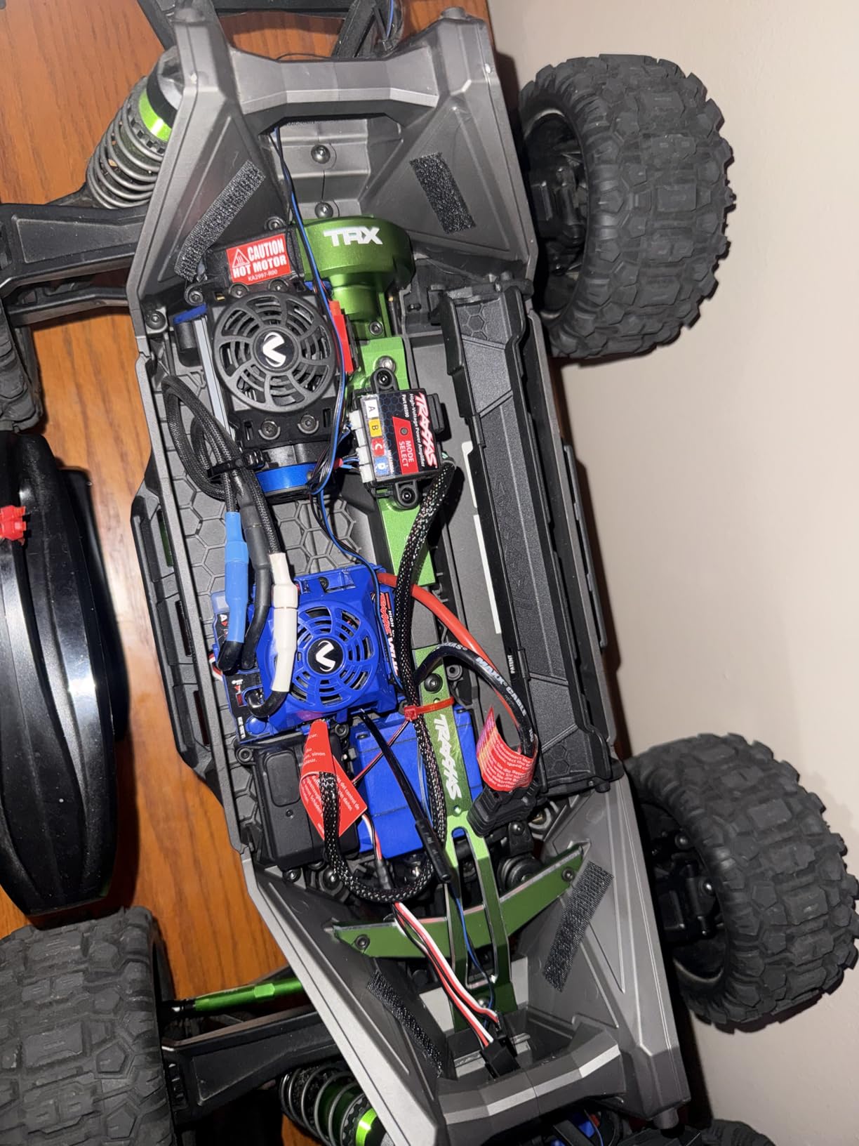 HOOVO 4S Lipo Battery 14.8V 6500mAh 120C RC Battery Pack with TR Plug for Maxx X-Maxx RC Car Truck Buggy Crawler Helicopter Drone,2Packs customer photo 2