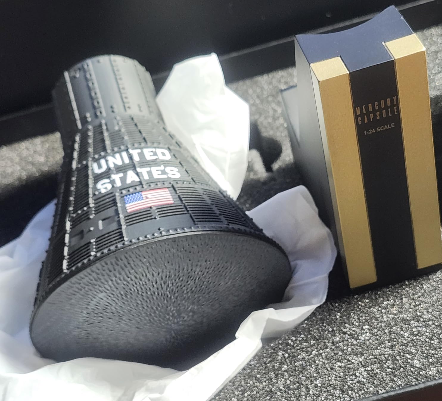 Daron Executive Series Gemini IV Capsule 1/24 Scale Collectible Resin Model customer photo 1