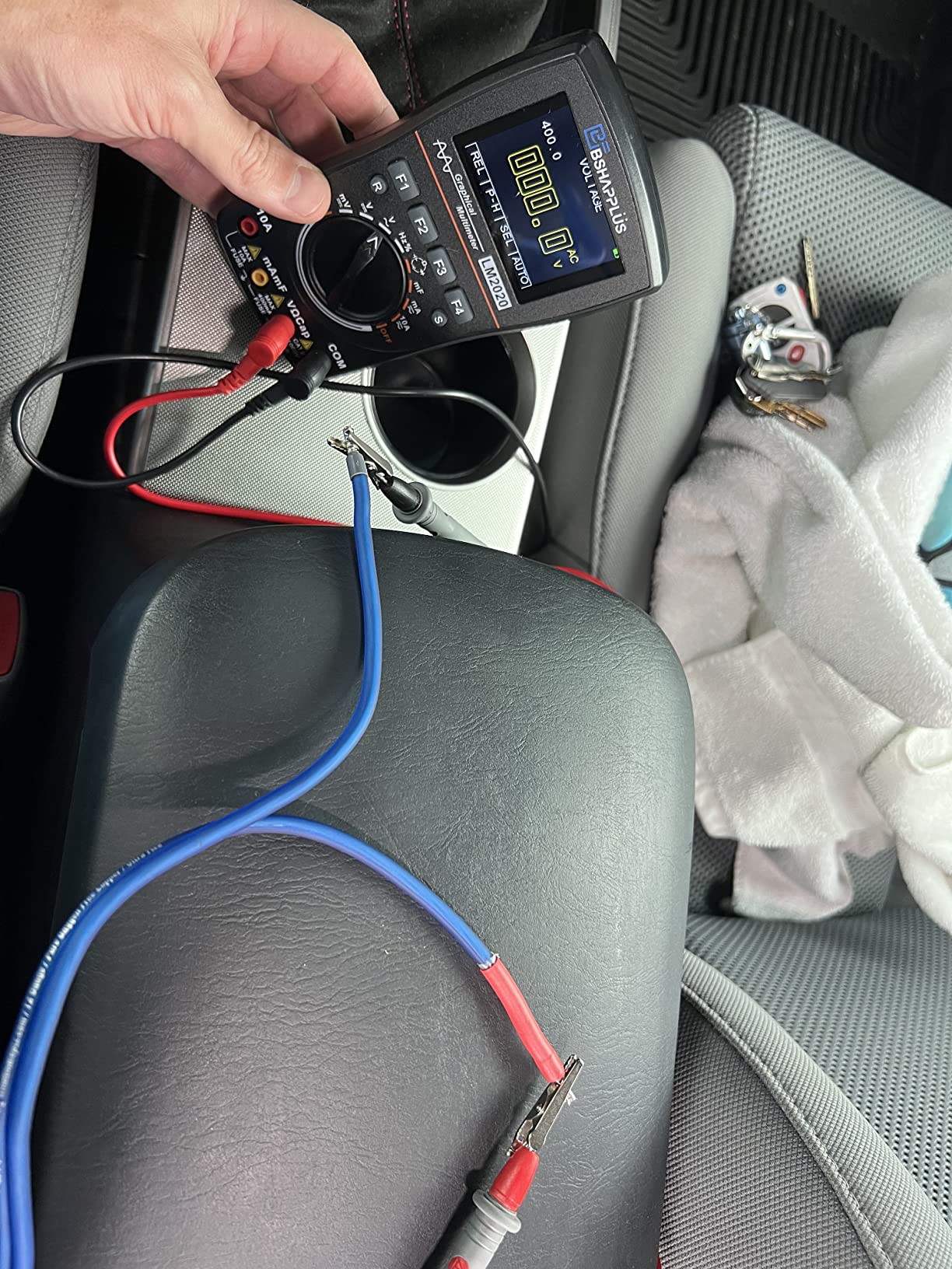 Dual Channel Handheld Oscilloscope,70MHz Bandwidth, 3-in-1 Digital Oscilloscope Multimeter with Signal Generator, 200MSa/s Sampling Rate, 20000 Counts with Type-C Fast Charge, Black & Red 1 customer photo 1