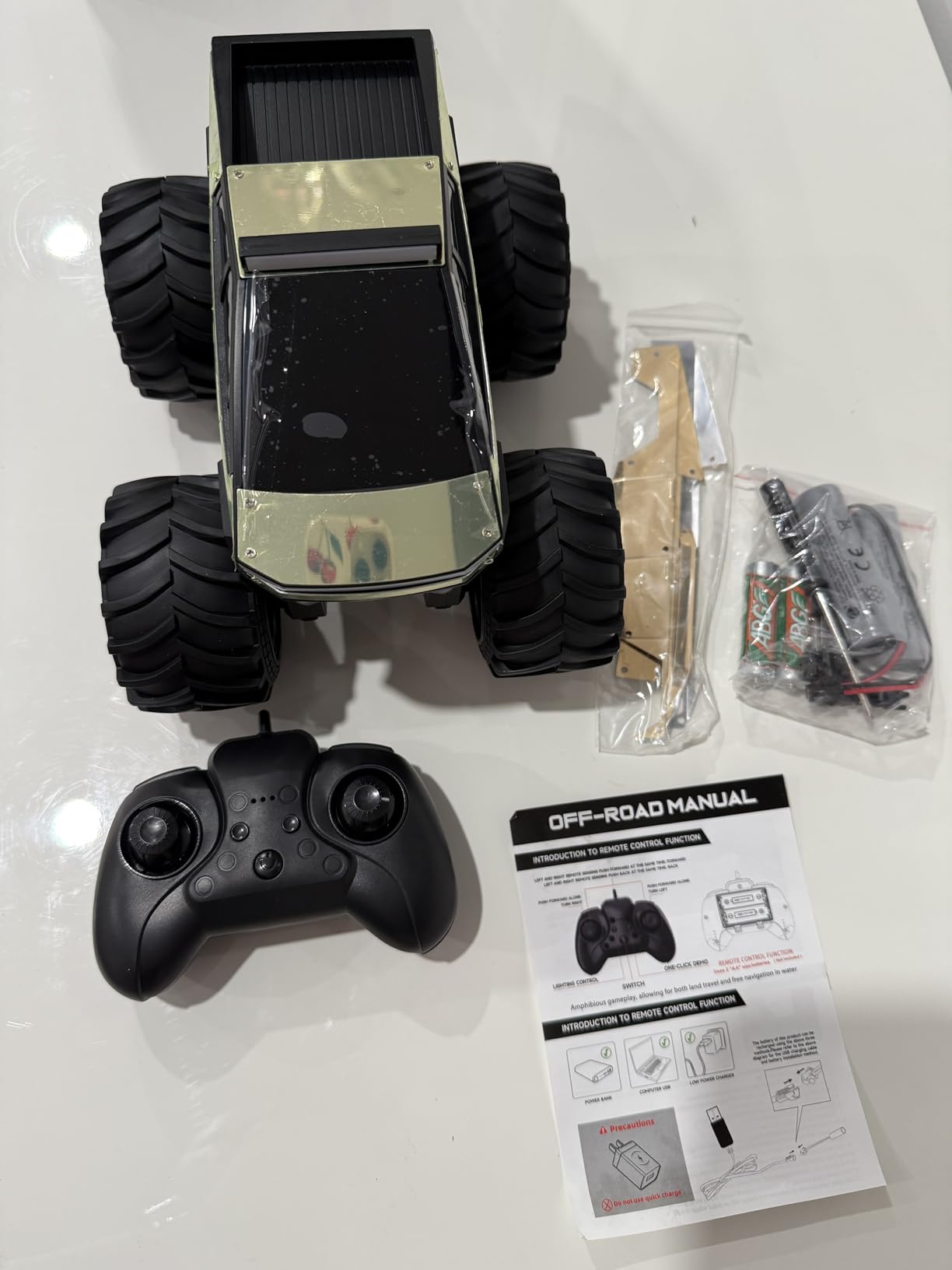 Amphibious Remote Control Car, 1:18 Monster Truck Toys for Boys RC Cars, 2.4 GHz Waterproof RC Trucks, 4WD All Terrain Off-Road Pickup, Kids Christmas Birthday Gifts Present Boys Girls Toys Ages 6+ customer photo 1