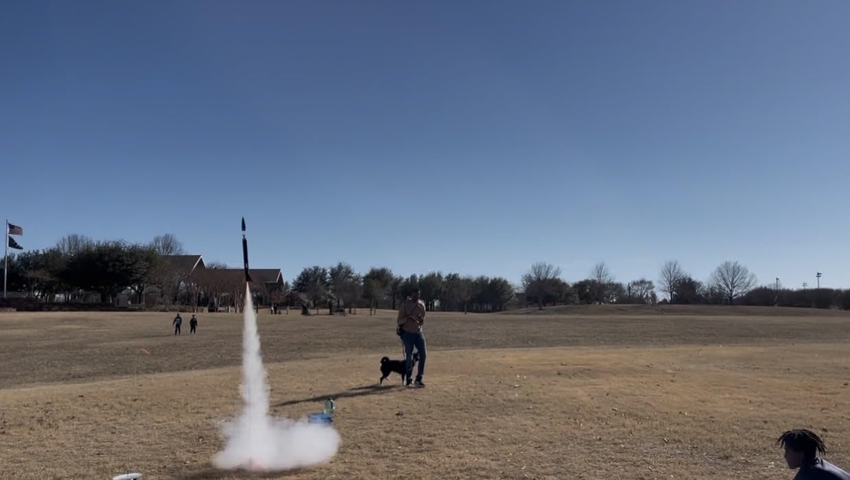 Estes Rockets 10027 D12-3 Engines 24 MM 2-Pack Bag customer photo 2