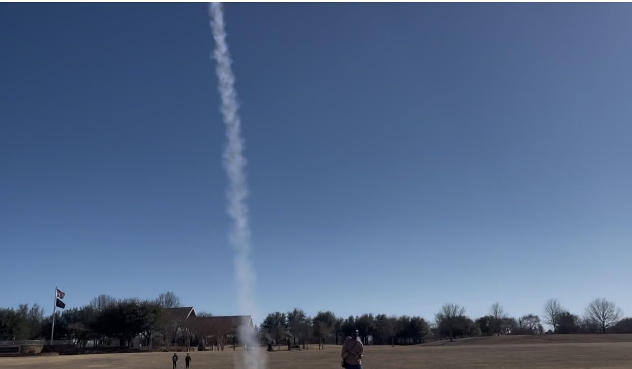 Estes Rockets 10027 D12-3 Engines 24 MM 2-Pack Bag customer photo 3