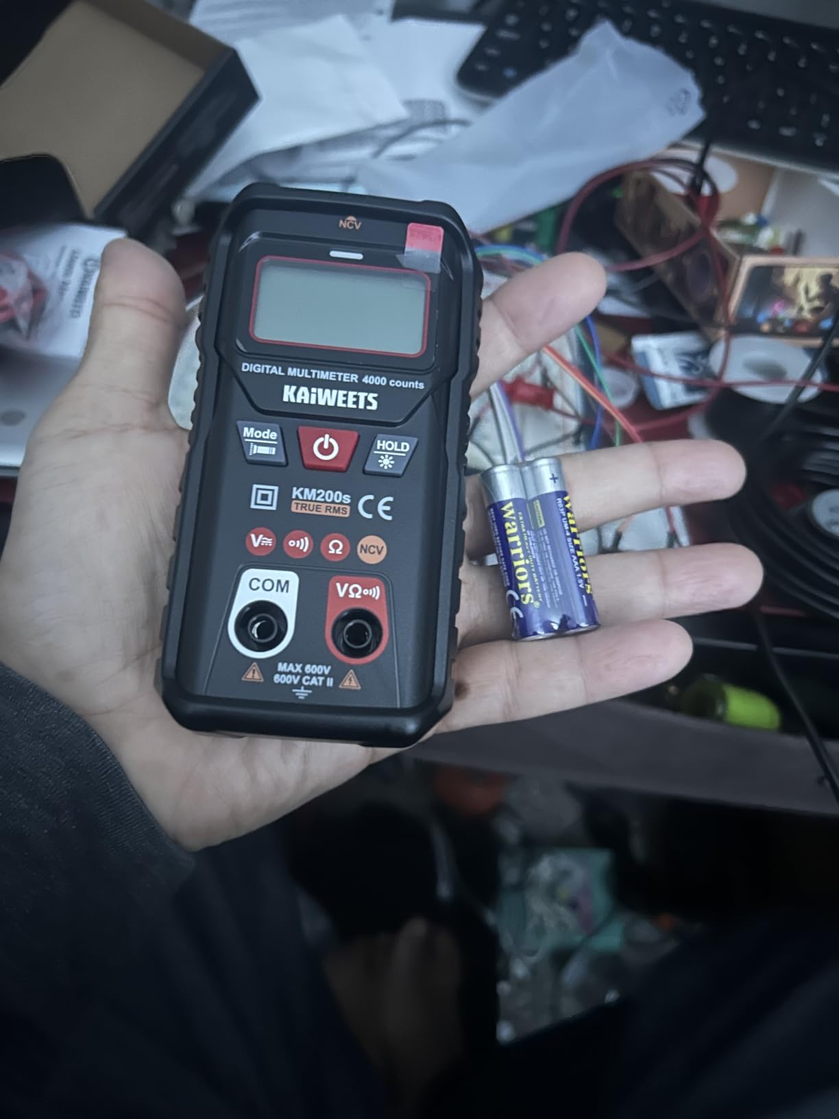 KAIWEETS KM200s Smart Digital Multimeter True RMS, 4000 Counts, Auto Ranging Voltmeter, NCV Non-Contact Voltage Detector, Measure AC/DC Voltage, Resistance, Diode, Continuity customer photo 2