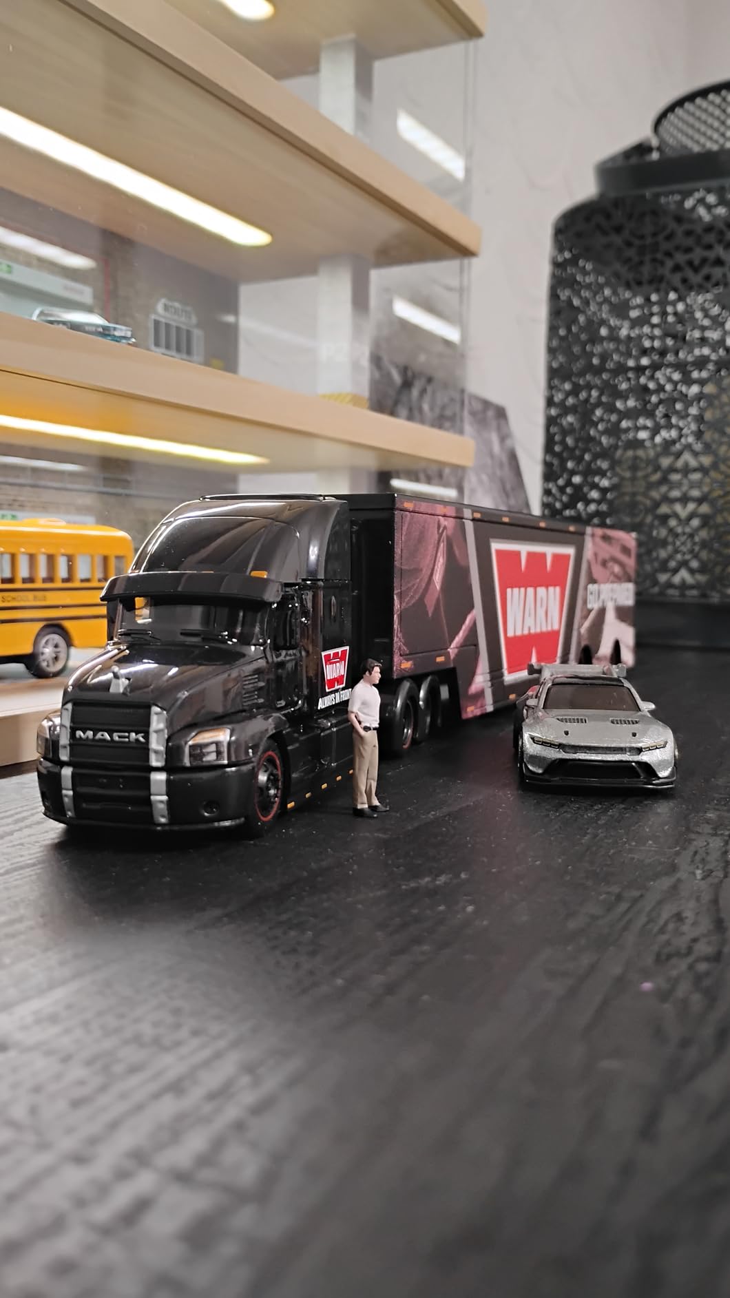 1:64 Scale International Lonestar Truck Model - Alloy Diecast Semi Trailer Tractor Head Toy, Classic Heavy Truck Trendy Stuff Cake Decorations Birthday Christmas for Grandkids Boys, Kids Adults- Blue customer photo 1