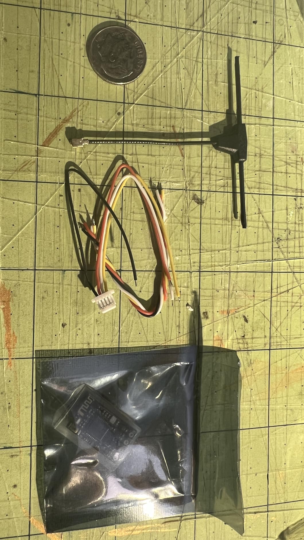 C8 ELRS V3 RC Radio Transmitter with Nano Receiver CR8 for FPV Drones/Tiny Whoop/Fixed Wing,FPV Drone Simulator Controller for Beginner,Mode 2 (C8 ELRS Controller & Receiver) customer photo 2