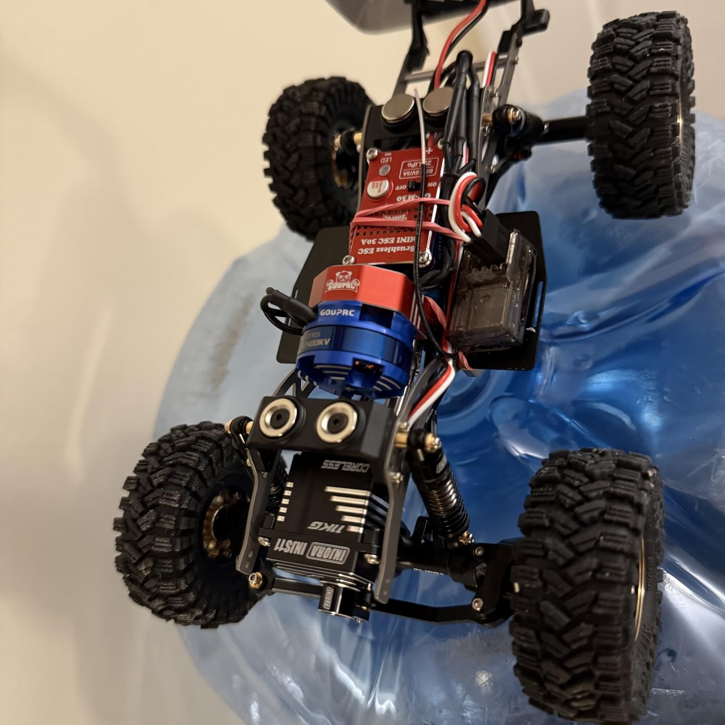 GOUPRC 30A Brushless Mini ESC & 2204 2400KV Brushless Outrunner Motor with Transmission Combo Kit for SCX24 Axial 1/24 RC Crawler Car Truck Blue Red customer photo 1