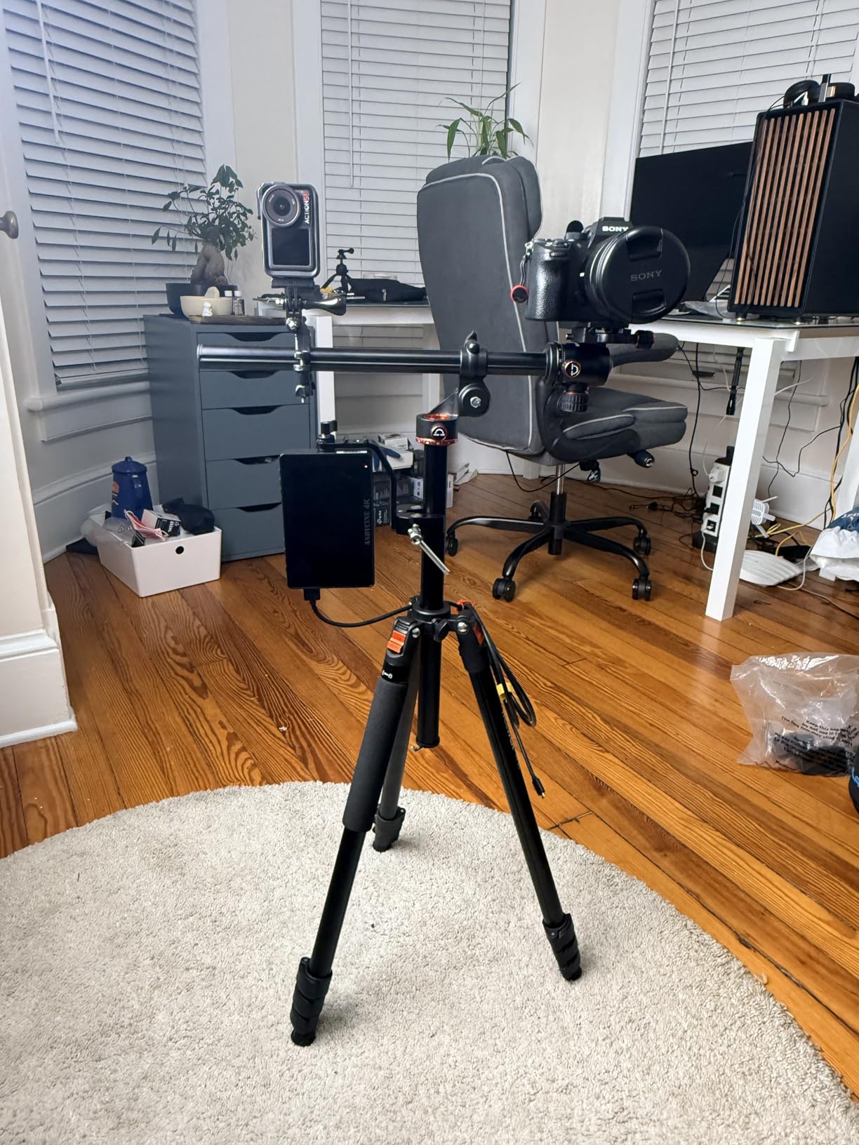 NEEWER 90 Inch Tall Overhead Horizontal Camera Tripod Monopod with Ball Head & Flexible Center Column, Metal DSLR Video Travel Stand, Arca Type QR Plate & Inverted Legs, Max Load 10 kg / 22 lbs, TP63 customer photo 2