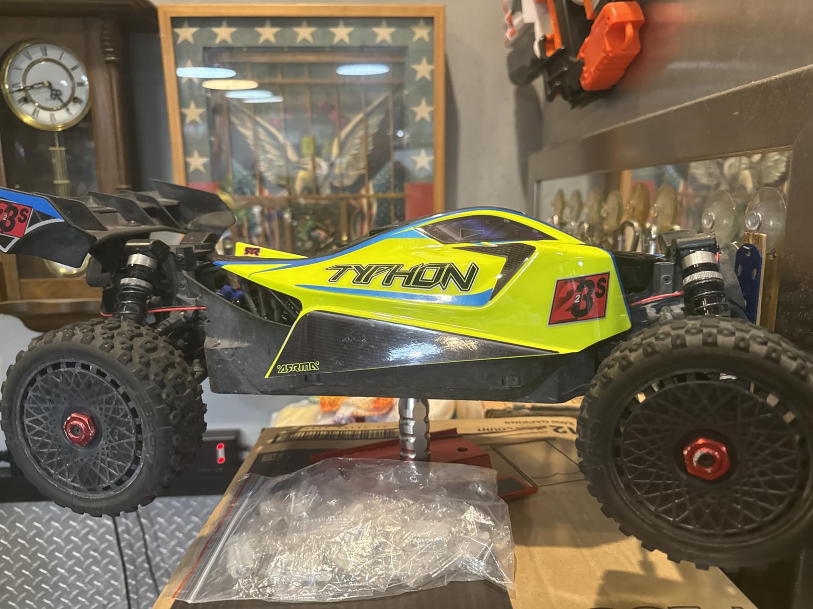 Arrma 1/8 Typhon 4X4 223S BLX BRUSHLESS Buggy RTR with DSC Blue/Yellow customer photo 2