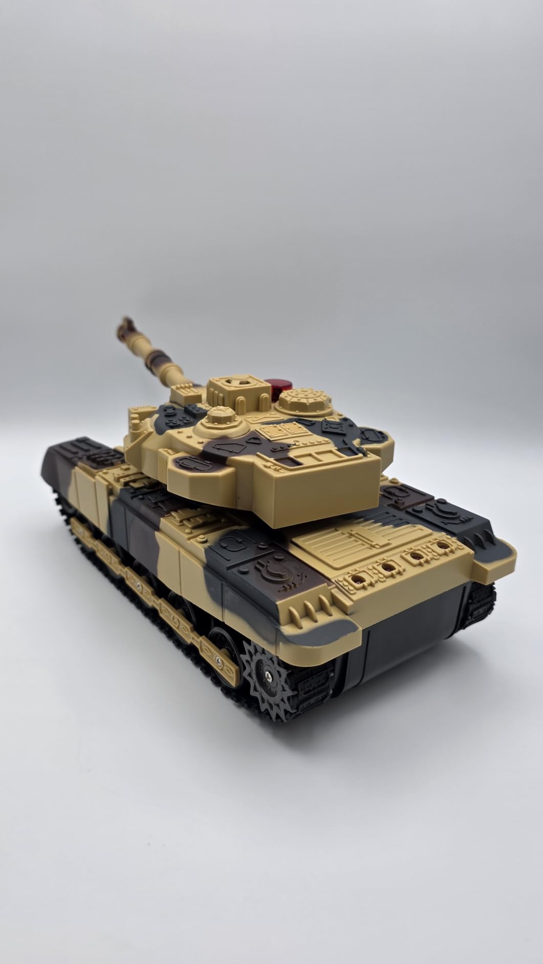 Supdex 1/28 RC Battle Tank Set, Remote Control Army Toy That Shoots for Kids and Adults, 2.4G Military Tank Model Toy for Boys Age 6+ Years Old with Sound and Lights customer photo 1