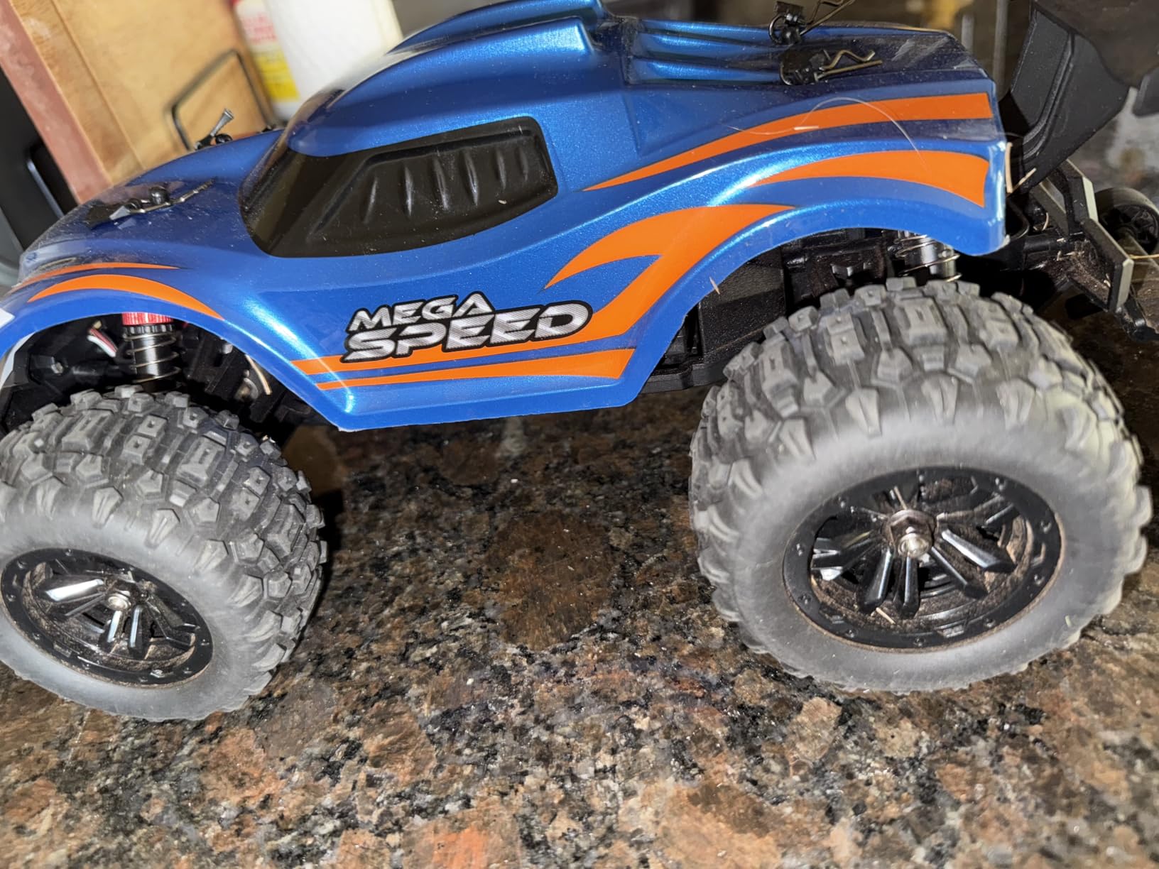 1/16 Brushless Fast RC Cars for Adults - Max 64KM/H Off Road Remote Control Car - High Speed 4X4 All Terrain RC Monster Trucks customer photo 1