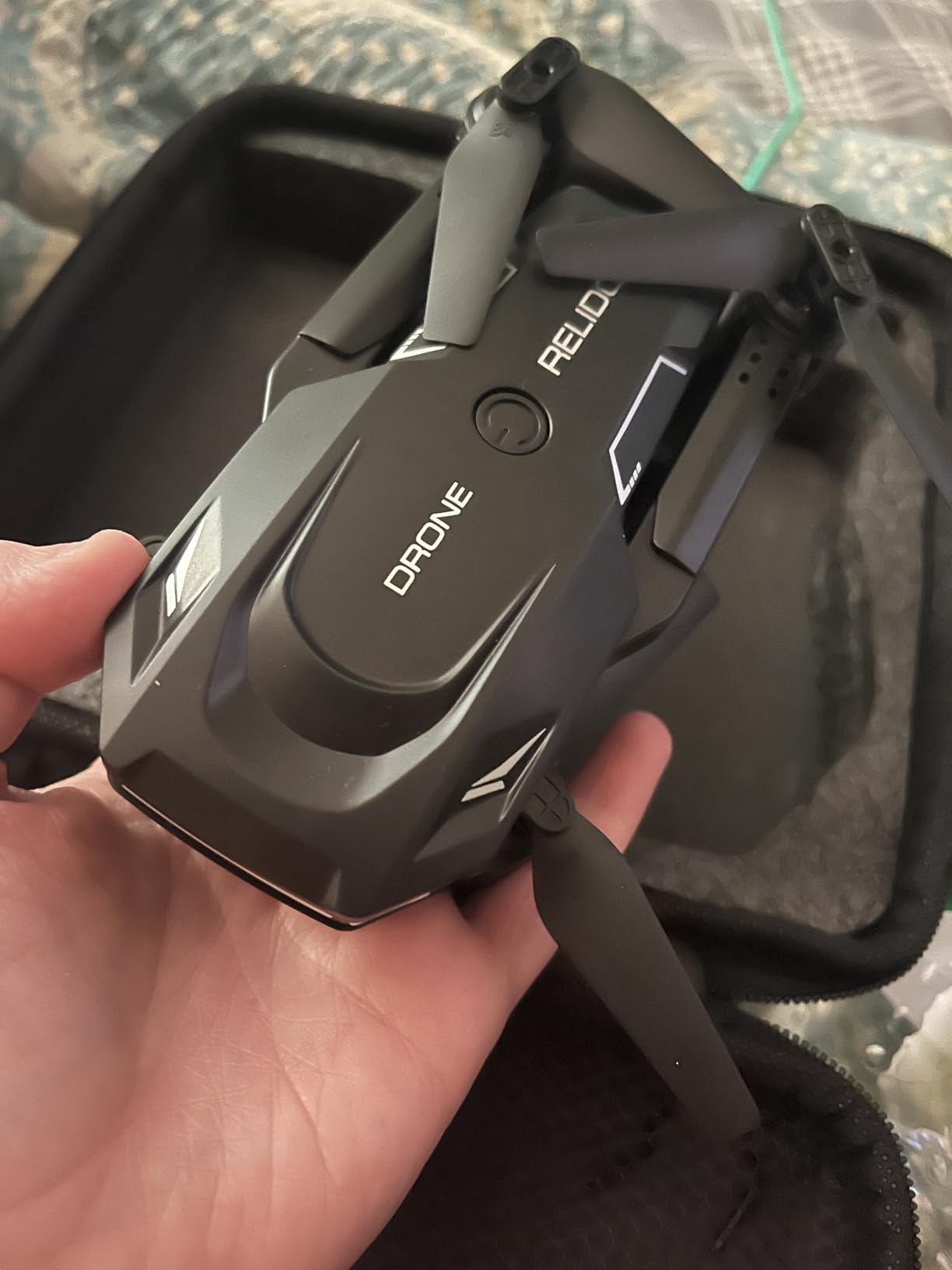 Drone with Camera - Drone with Screen on Controller for Beginners, Foldable Remote Control Quadcopter with Gesture Control, 3D Flip, One Key Start, Emergency Stop, 2 Batteries, Easier to use customer photo 1