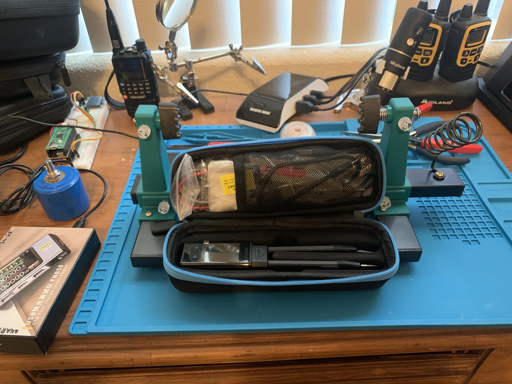 FNIRSI LCR-ST2 100kHz LCR ESR Meter Tweezer, SMD & Through-Hole Component Tester, Auto Sort Compare, Resistor, Inductor, Diode, Capacitor Tester, Measures Voltage & Continuity, Full-Band Scan customer photo 2